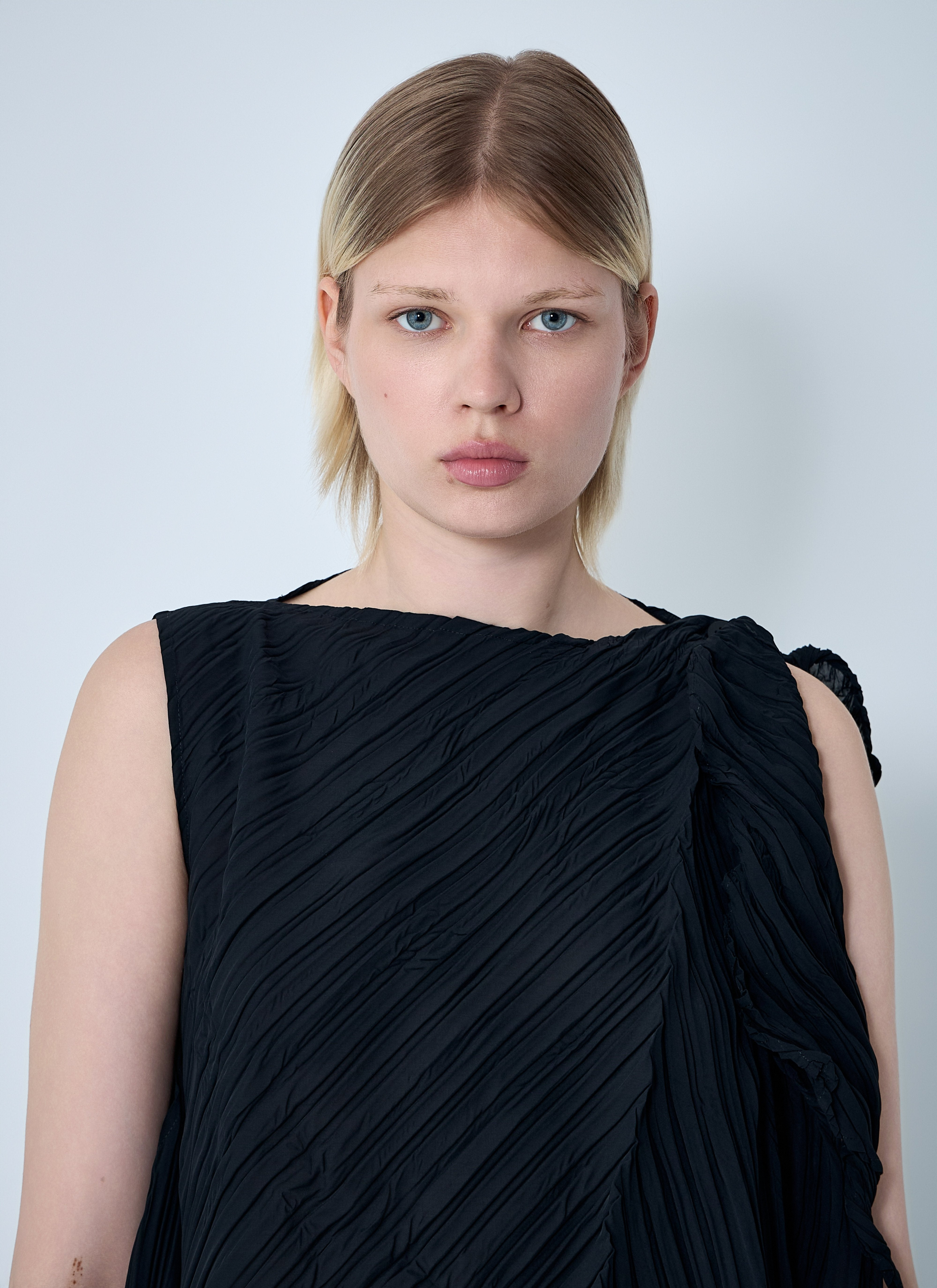 Issey Miyake Women Wrinkled And Twisted Dress - 5