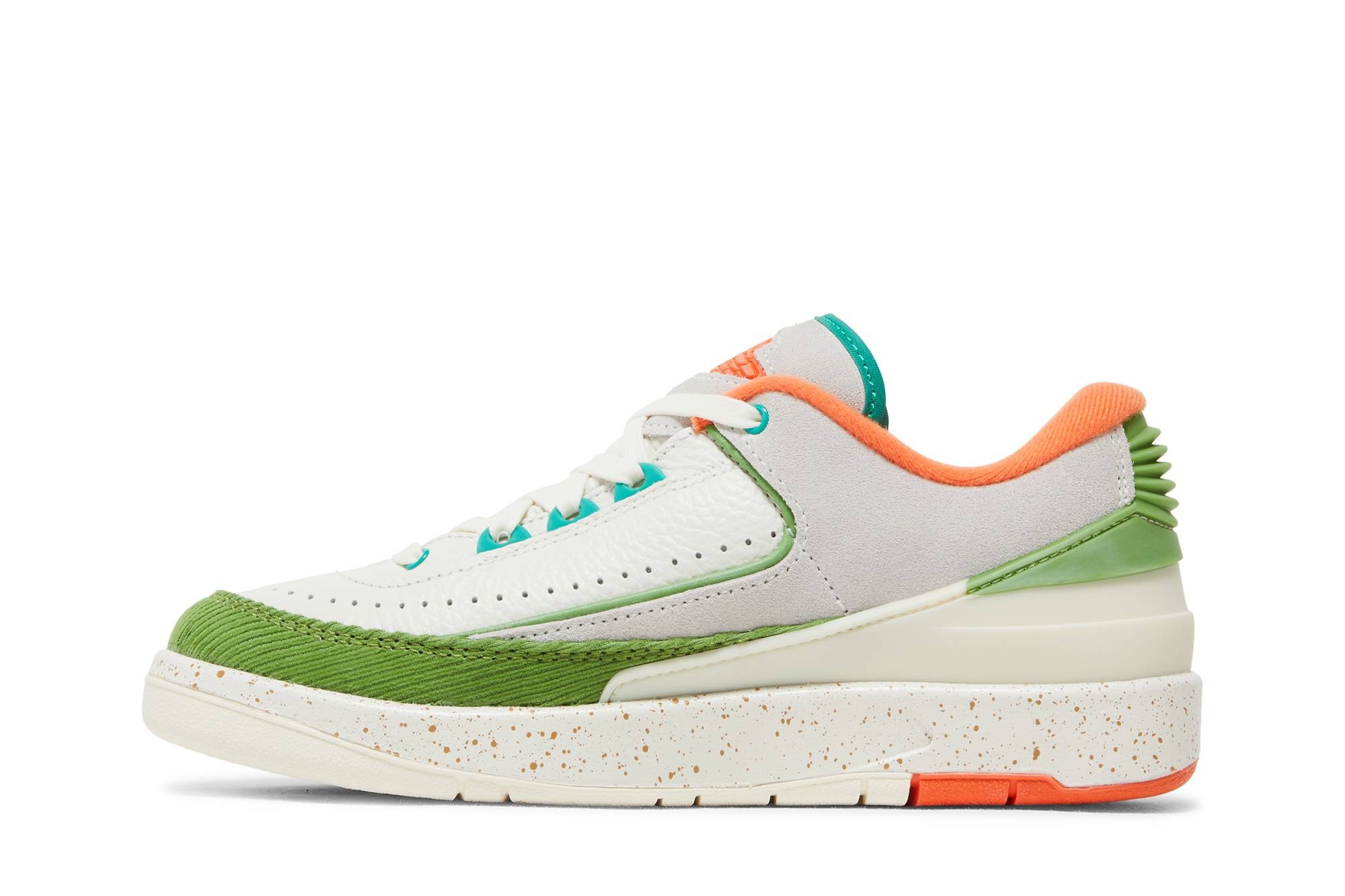 Titan x Wmns Air Jordan 2 Retro Low - 3