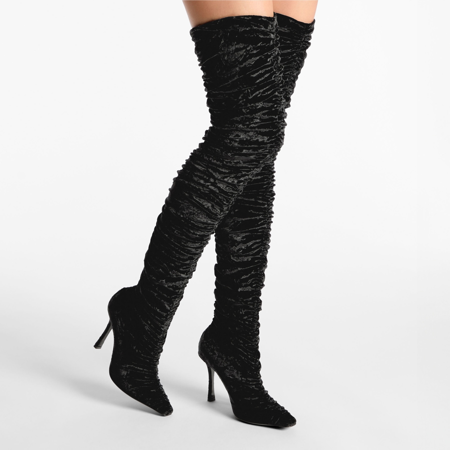 Lotta Over The Knee 100
Black Velvet Over-The-Knee Boots - 2