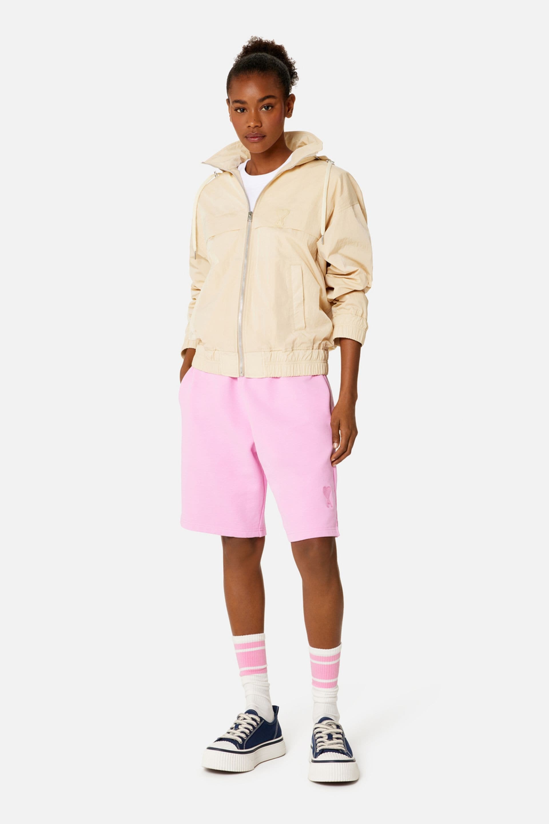 【関税込み】AMI PARIS SUEDE SHORTS AMI Paris Ami De Coeur Cotton Track Shorts | Grey | FARFETCH JO