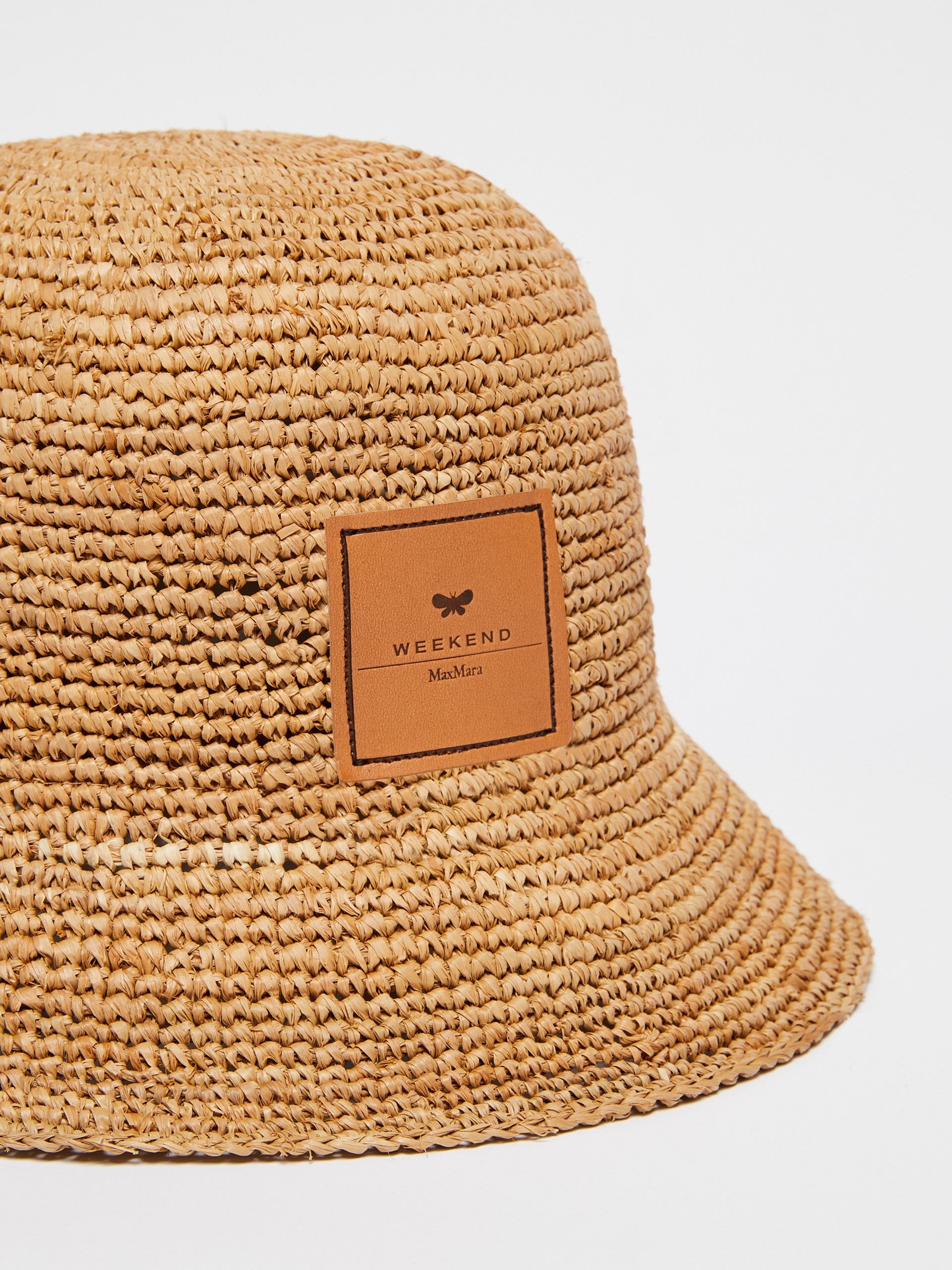AQUILE Cloche hat with tag - 2