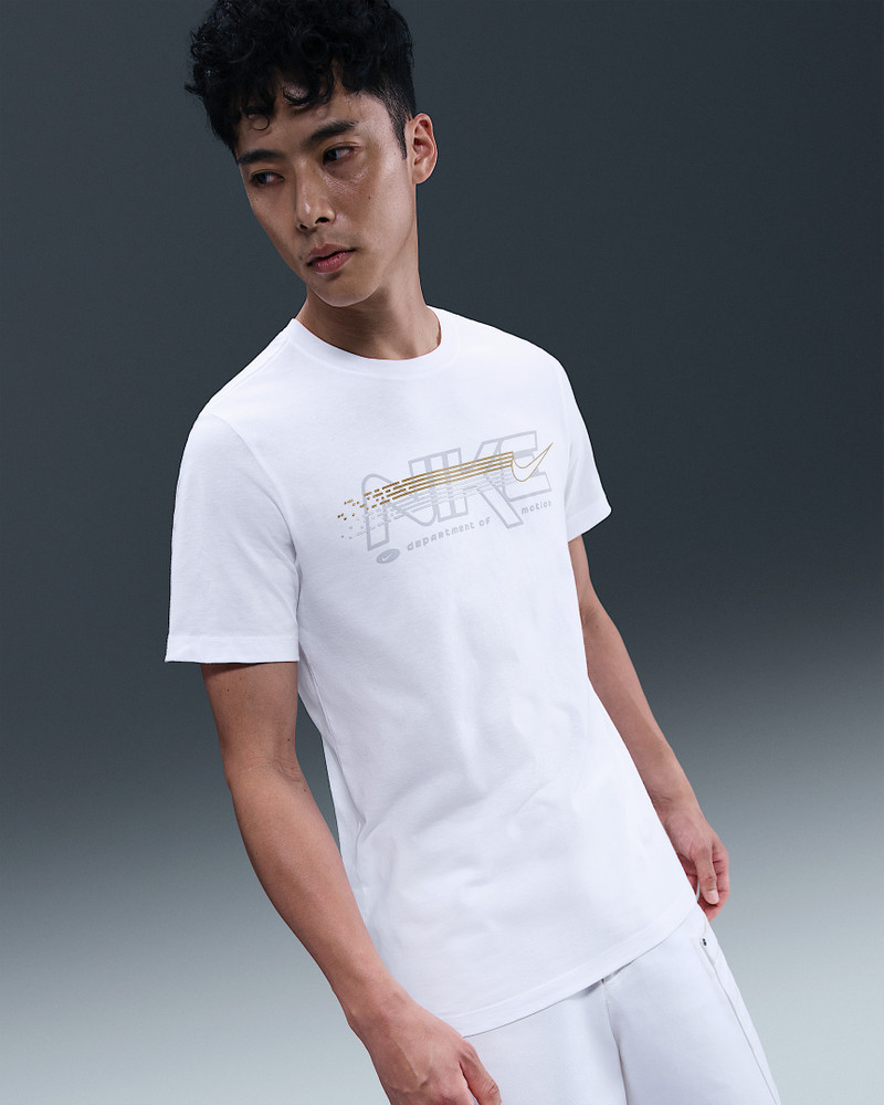 Nike Sportswear Men's T-Shirt 1