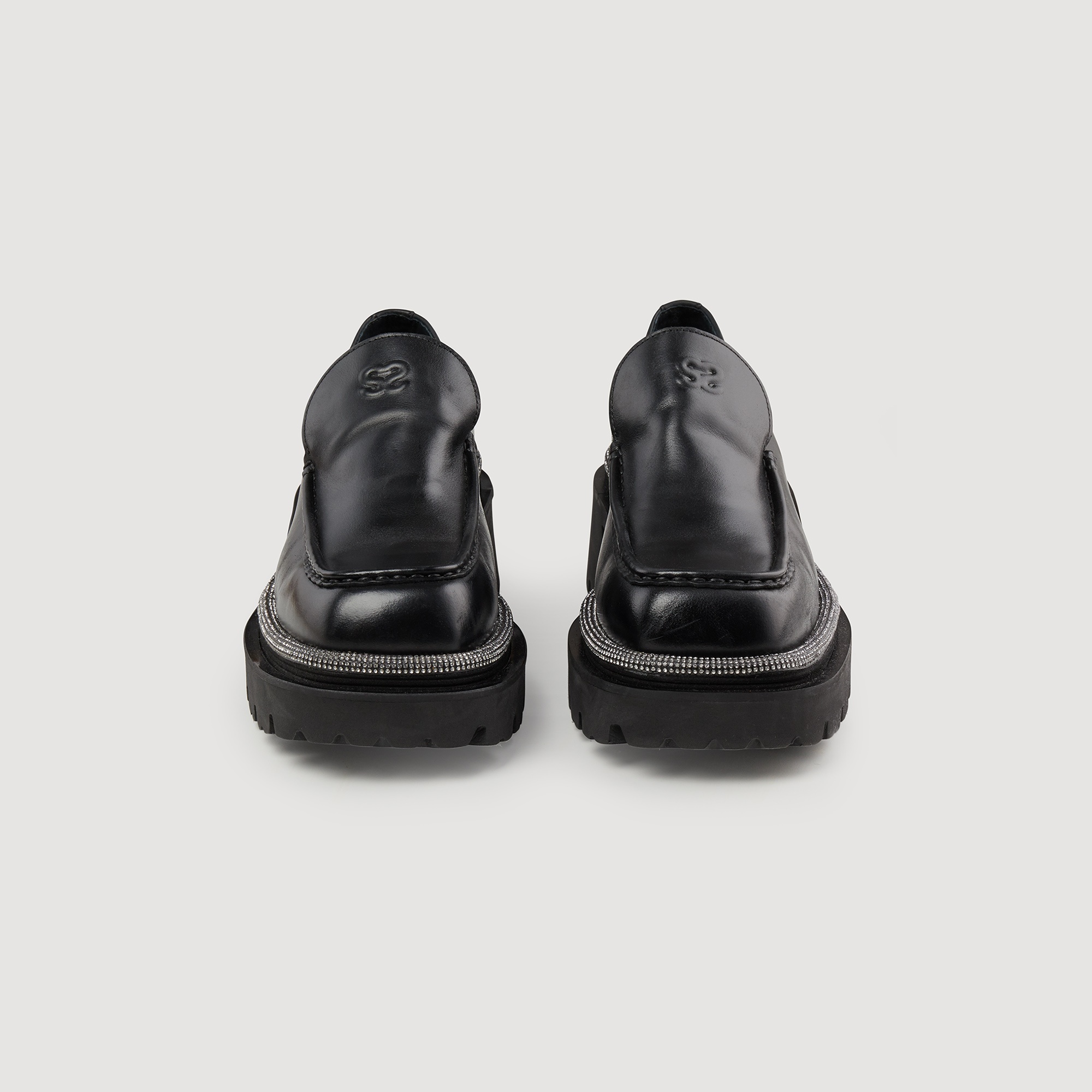 Loafers with thick notched soles - 4