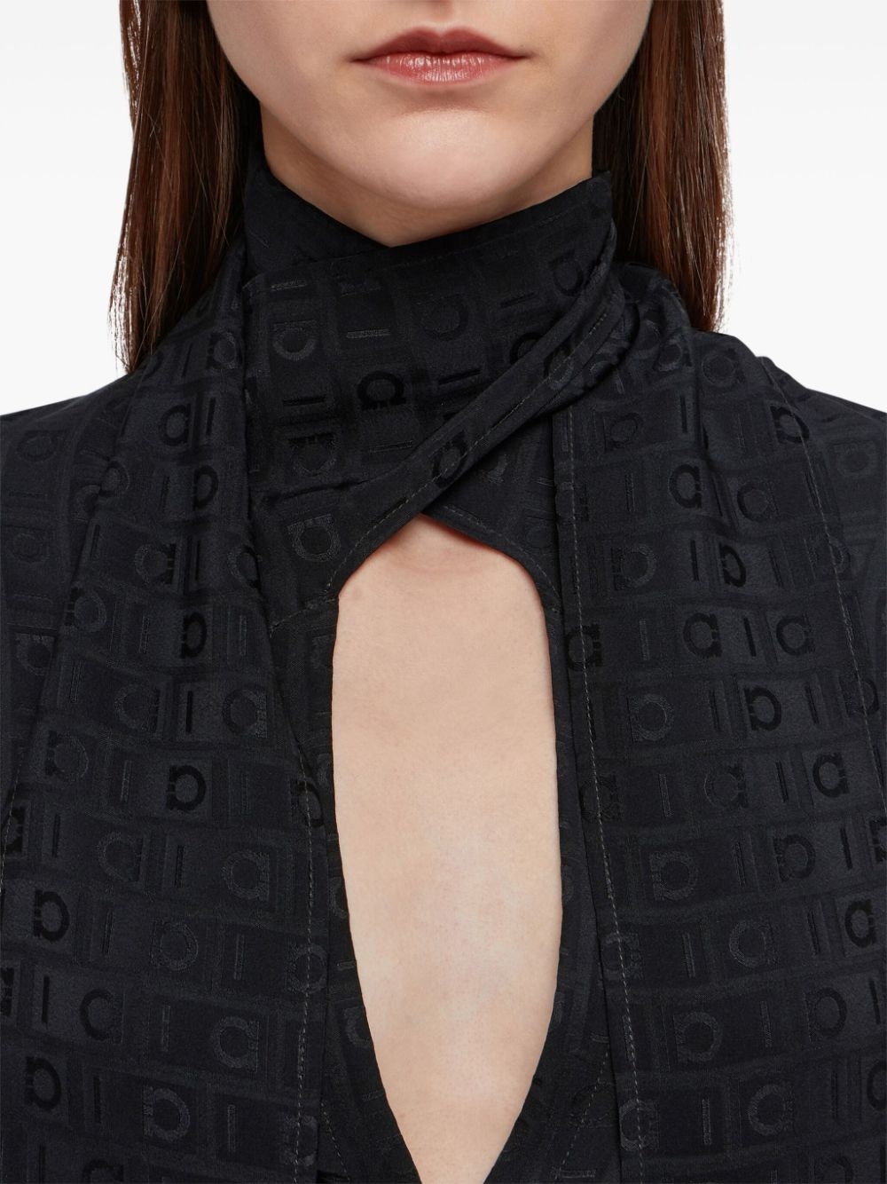Gancini-jacquard silk blouse - 5
