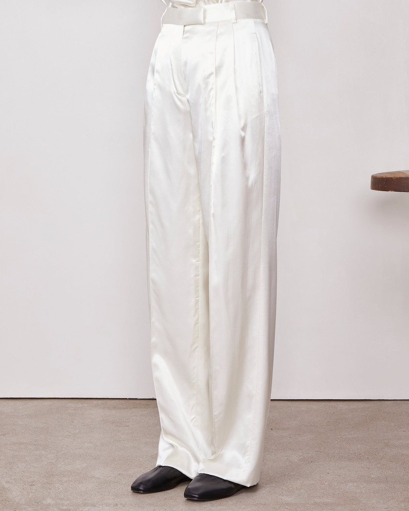 OFFICINE GÉNÉRALE NASTIA PANTS outlook