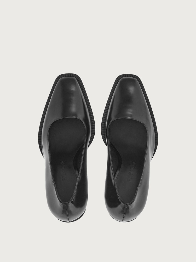 PUMPS WITH SHAPED HEEL - 2