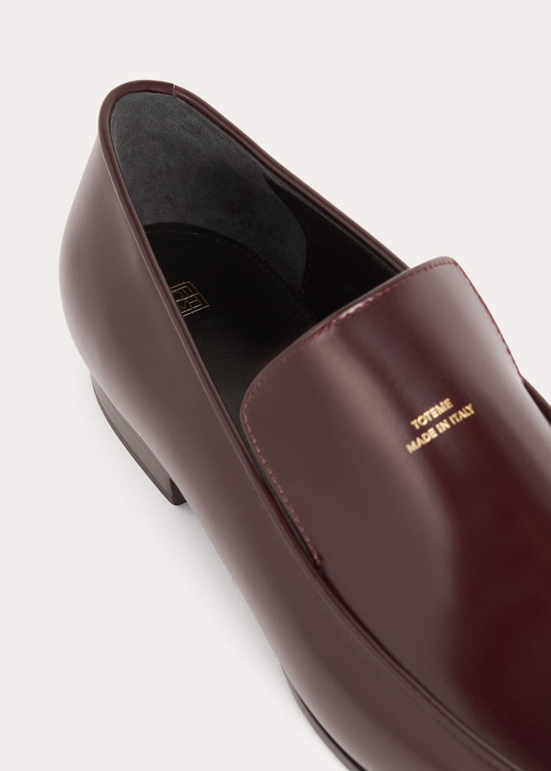 The Oval Loafer burgundy 5