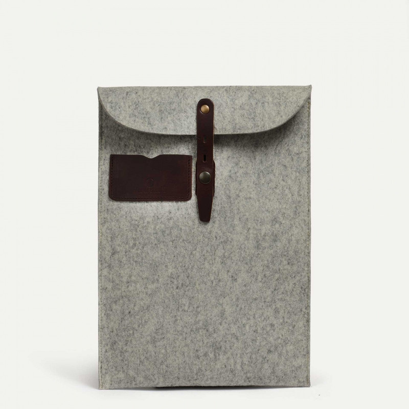 MILAN 15” LAPTOP SLEEVE - NATURAL FELT 1