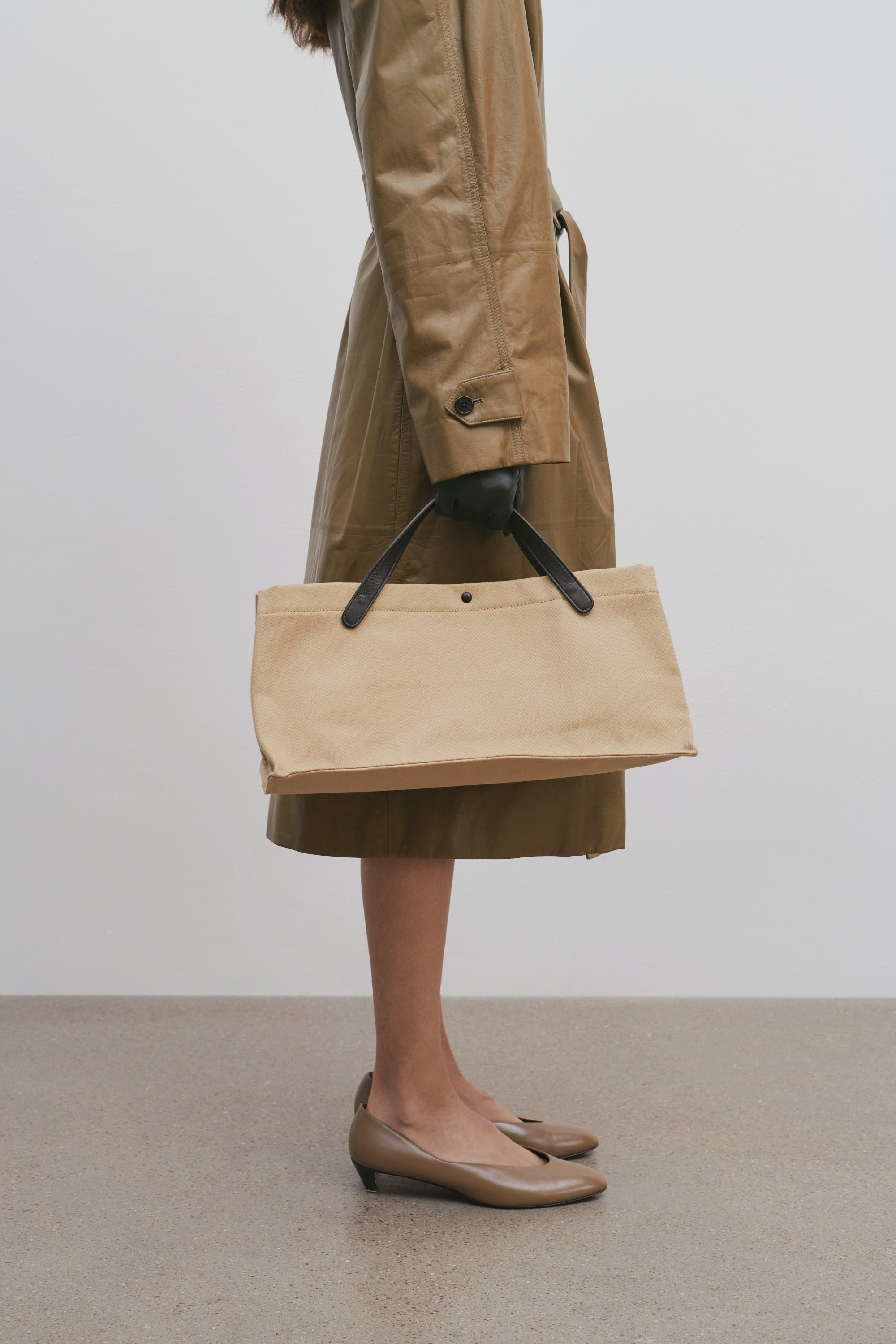 Medium Reversible Tote Bag in Beige - The Row