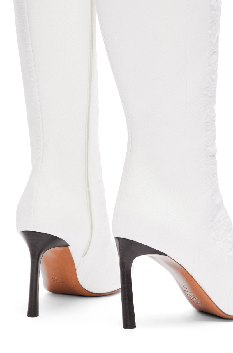 Boot in ripped denim 4