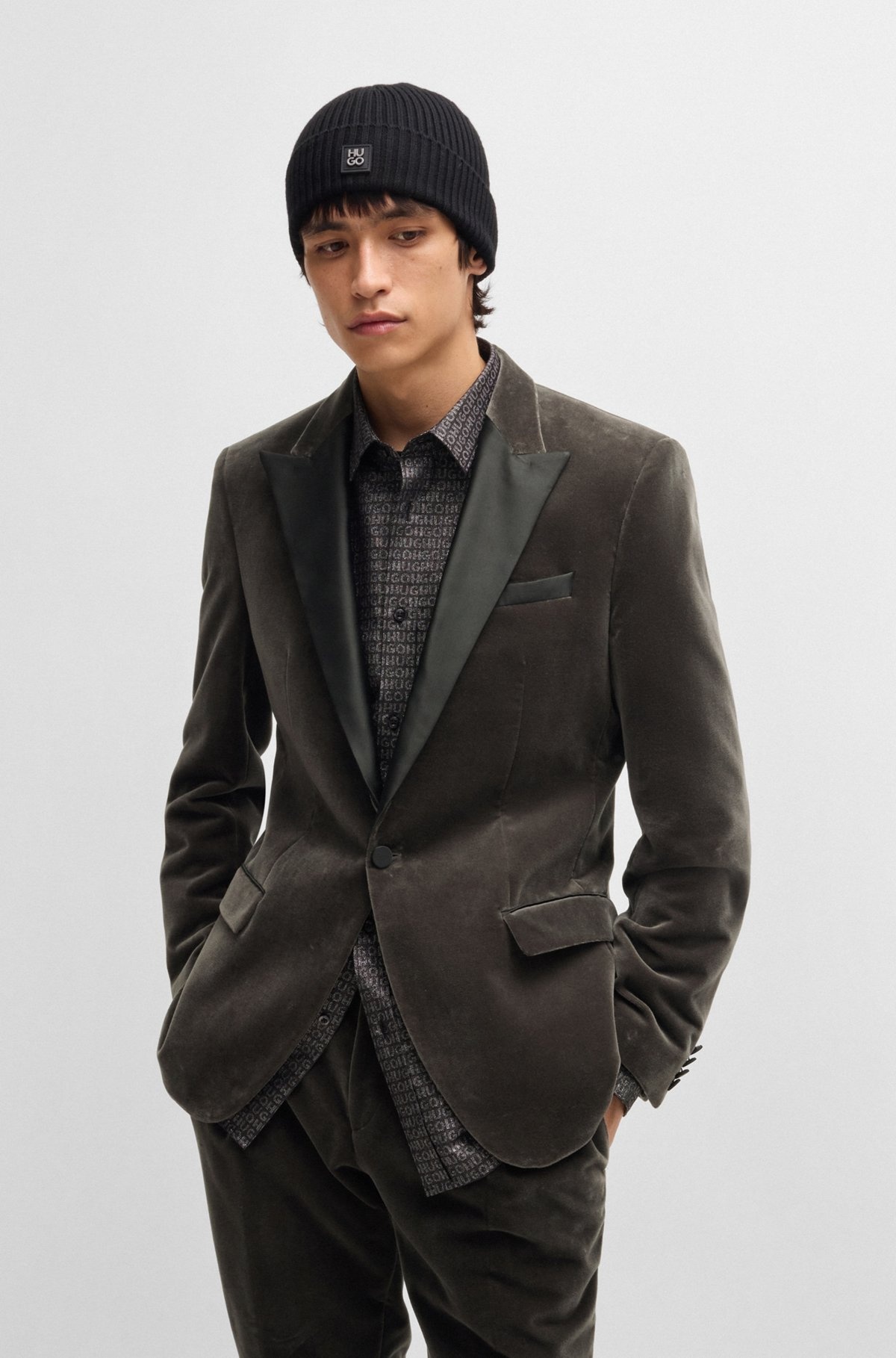 SLIM-FIT EVENING JACKET IN PERFORMANCE-STRETCH COTTON VELVET - 2