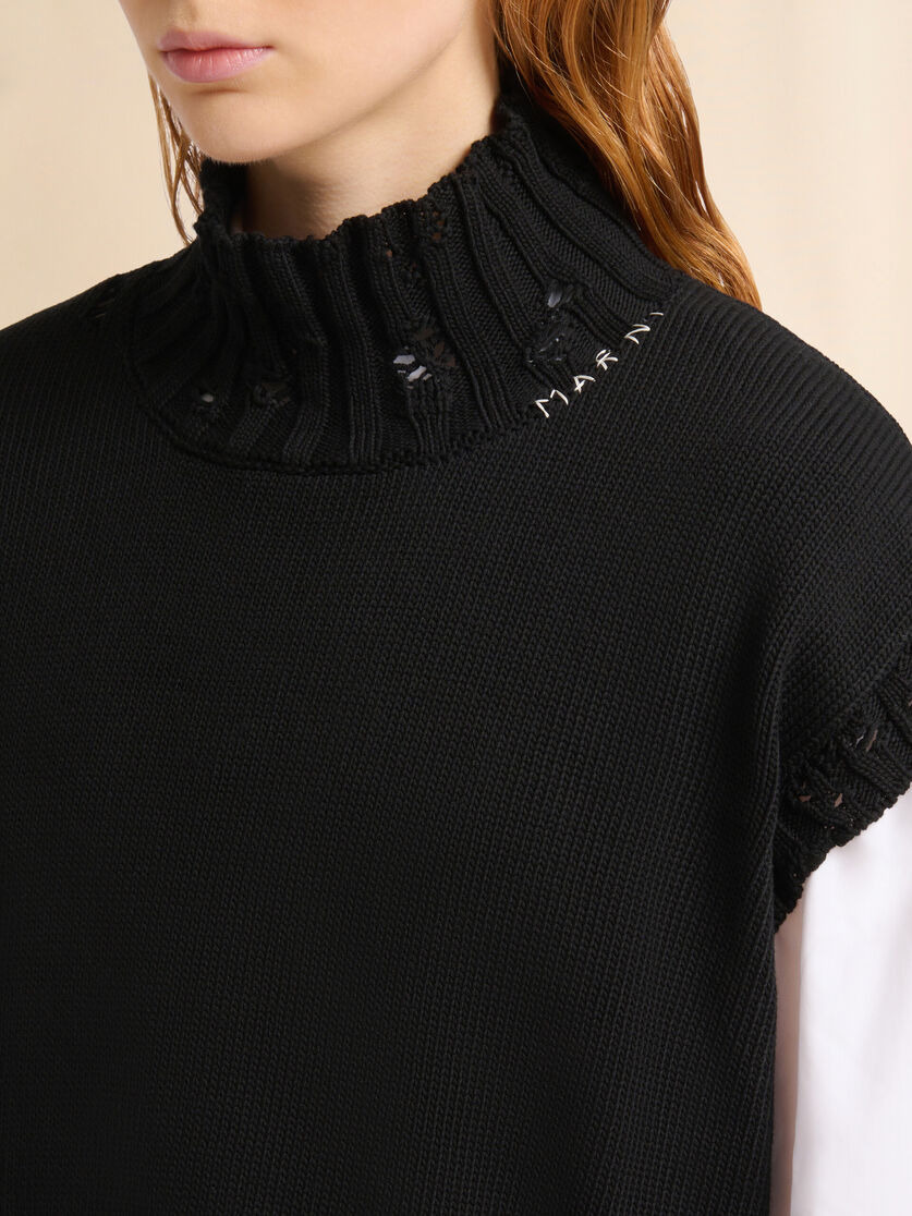 BLACK COTTON CROPPED VEST - 4