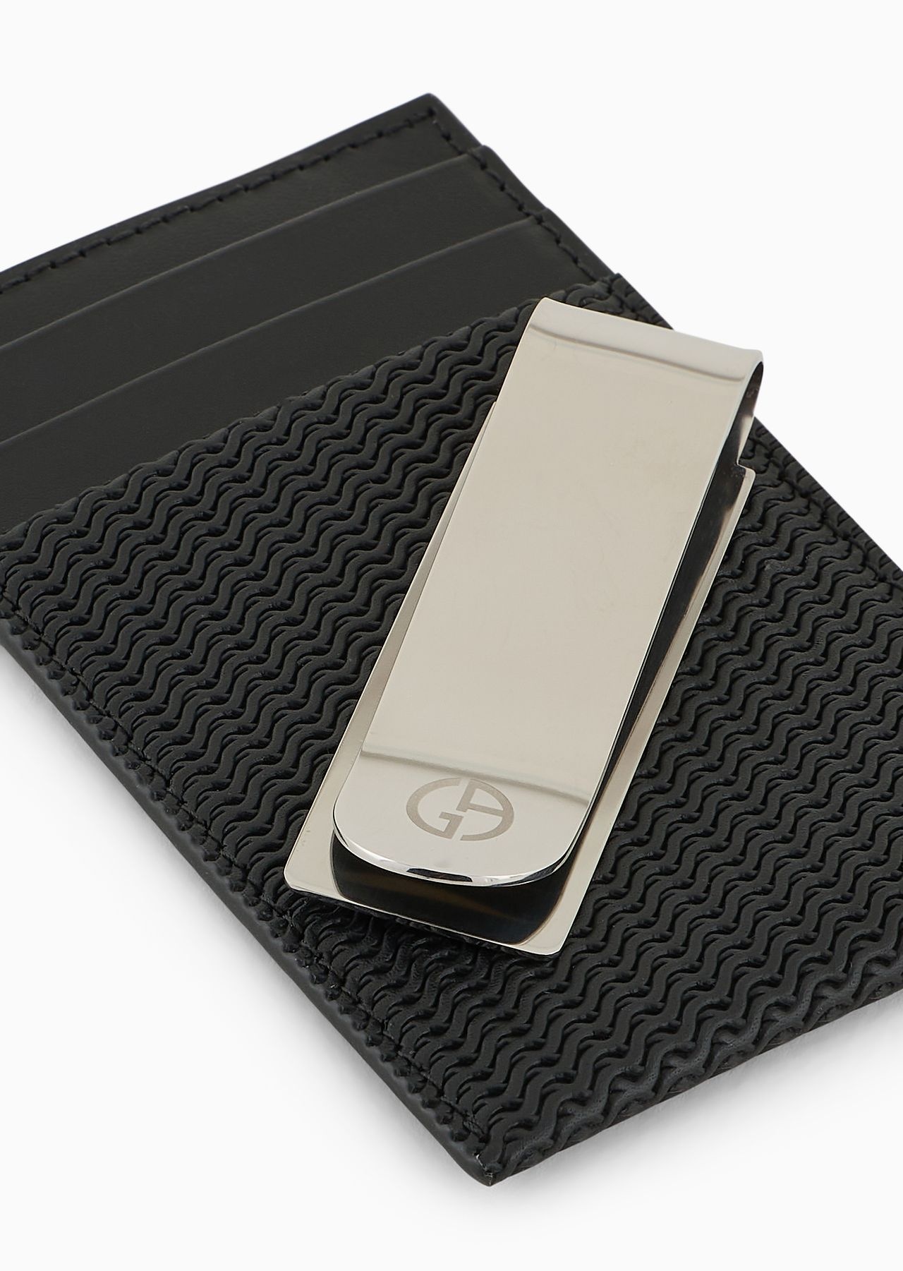 Card holder in embossed leather - 3