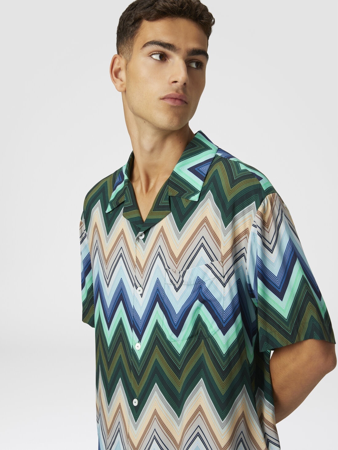 Viscose bowling shirt with macro zigzag and breast pocket - 4