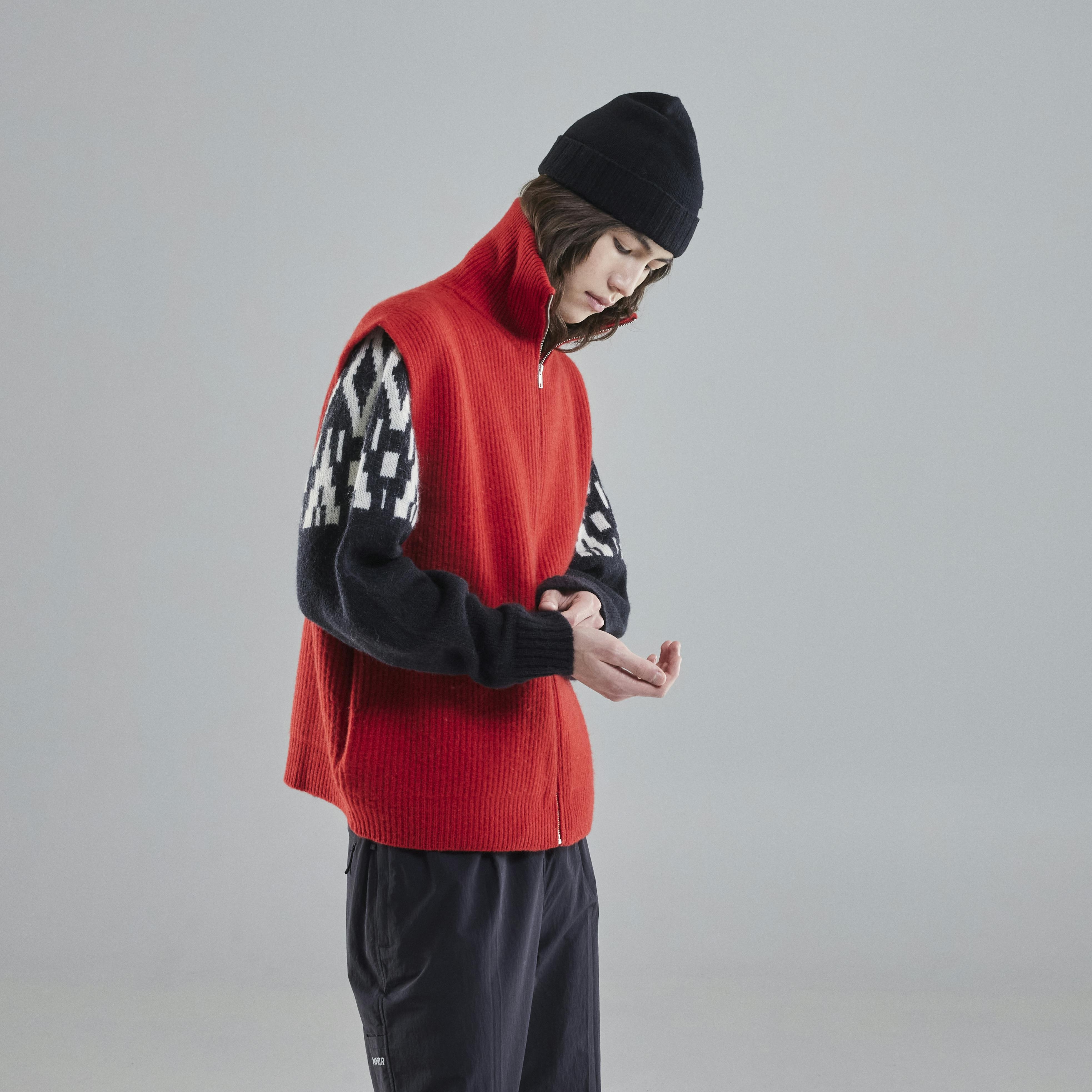 Vonarstræti Wool Vest (Unisex) - 3
