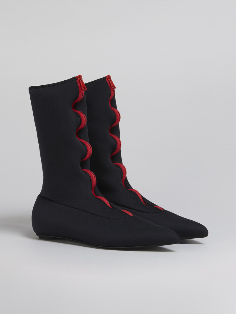 POINTED FLAT BOOTIE IN STRETCH NEOPRENE 2