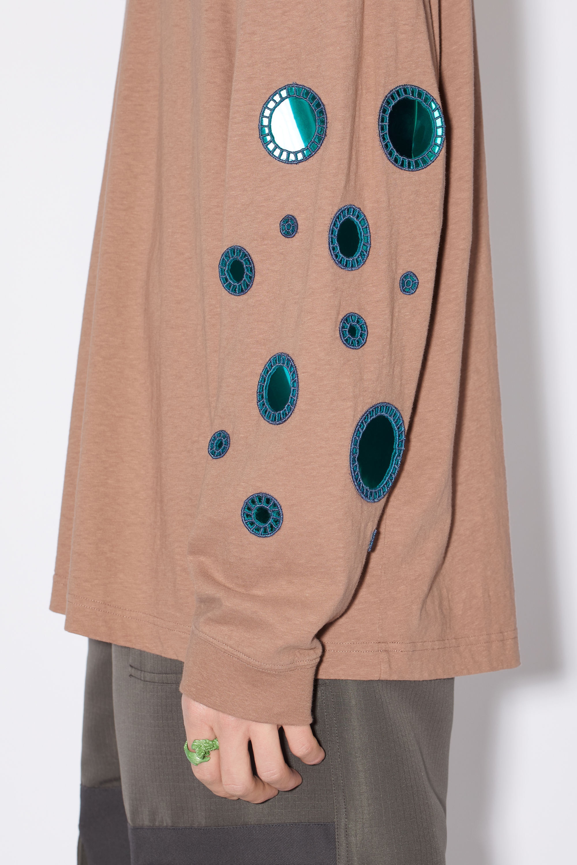 Mirror embroidery long sleeve t-shirt - Light taupe - 4