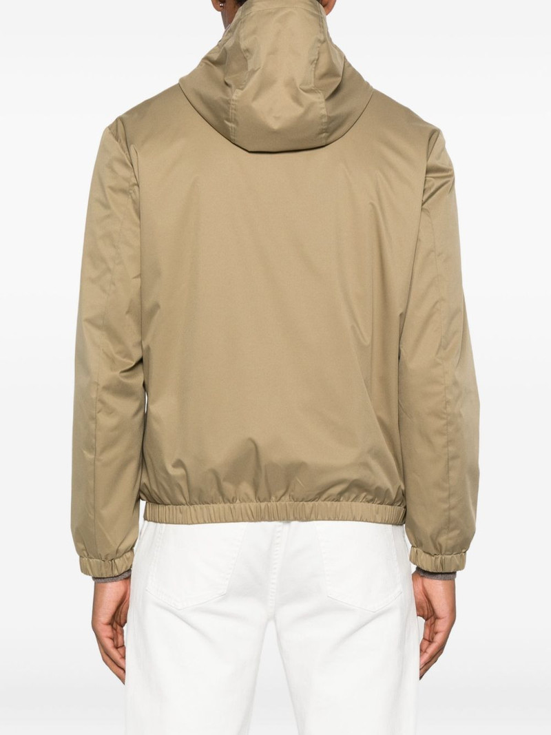 zip-fastening jacket 4