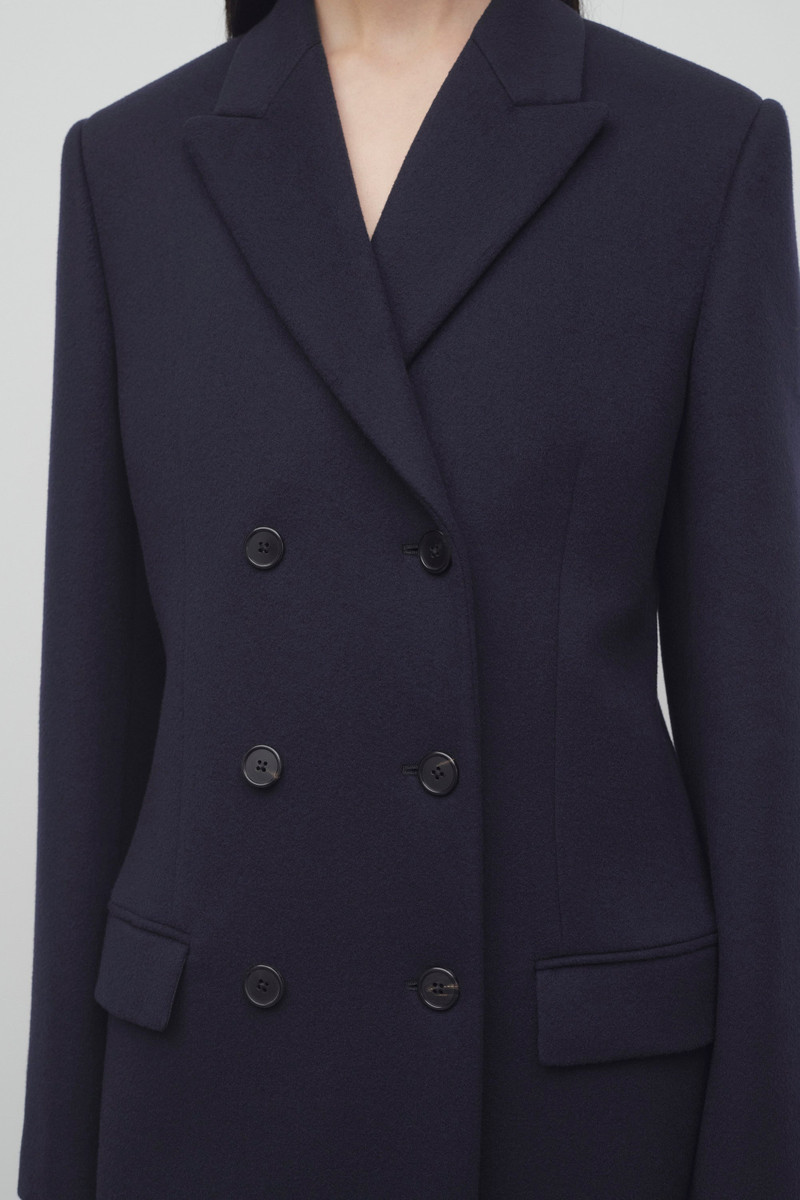 Woody Coat in Cashmere 6