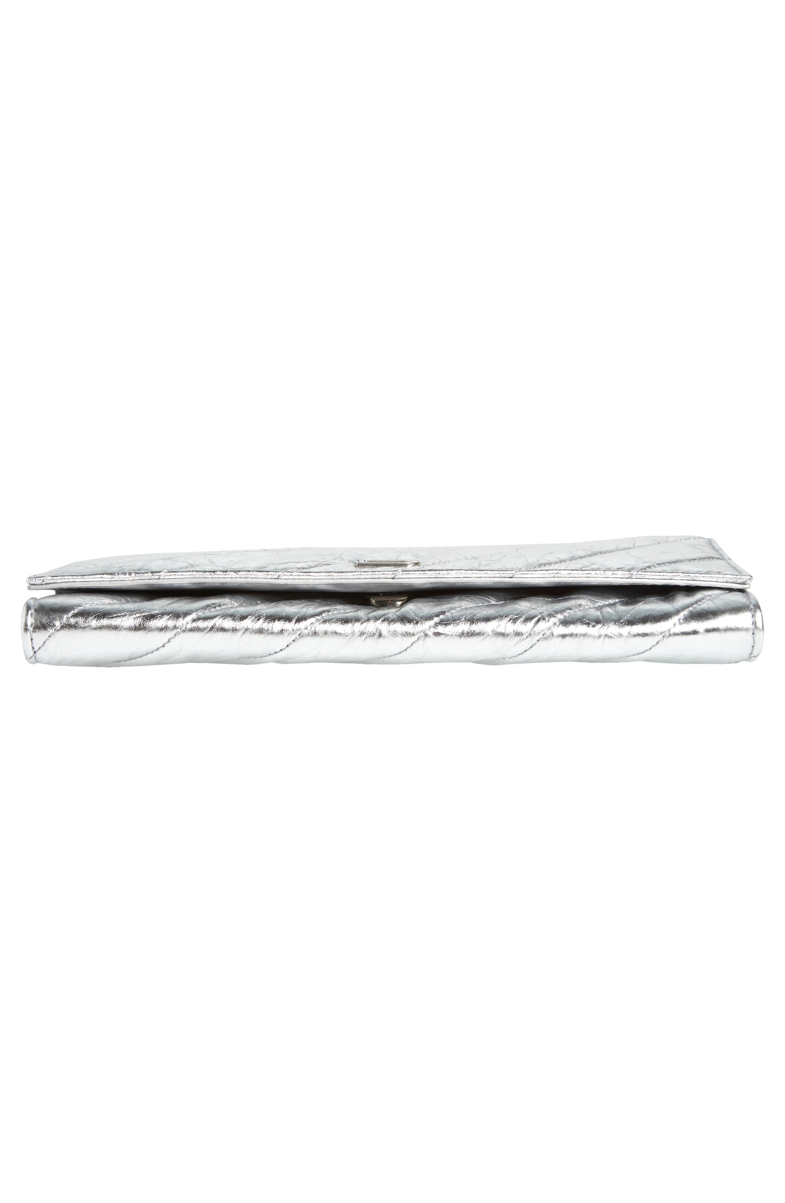 Crush Crossbody Wallet on a Chain - 7