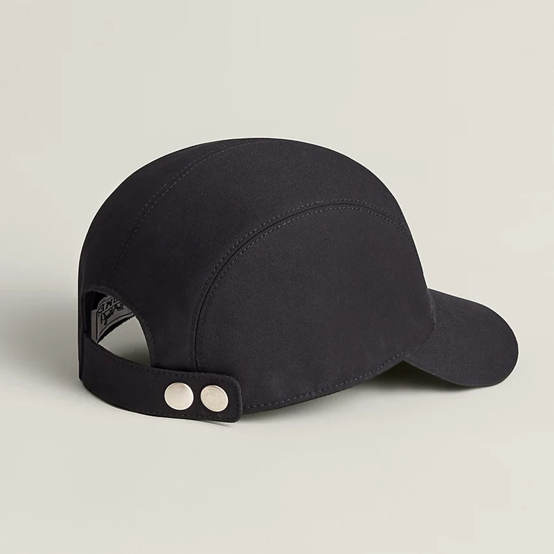 Hermès Nevada Puzzle Equestre cap outlook