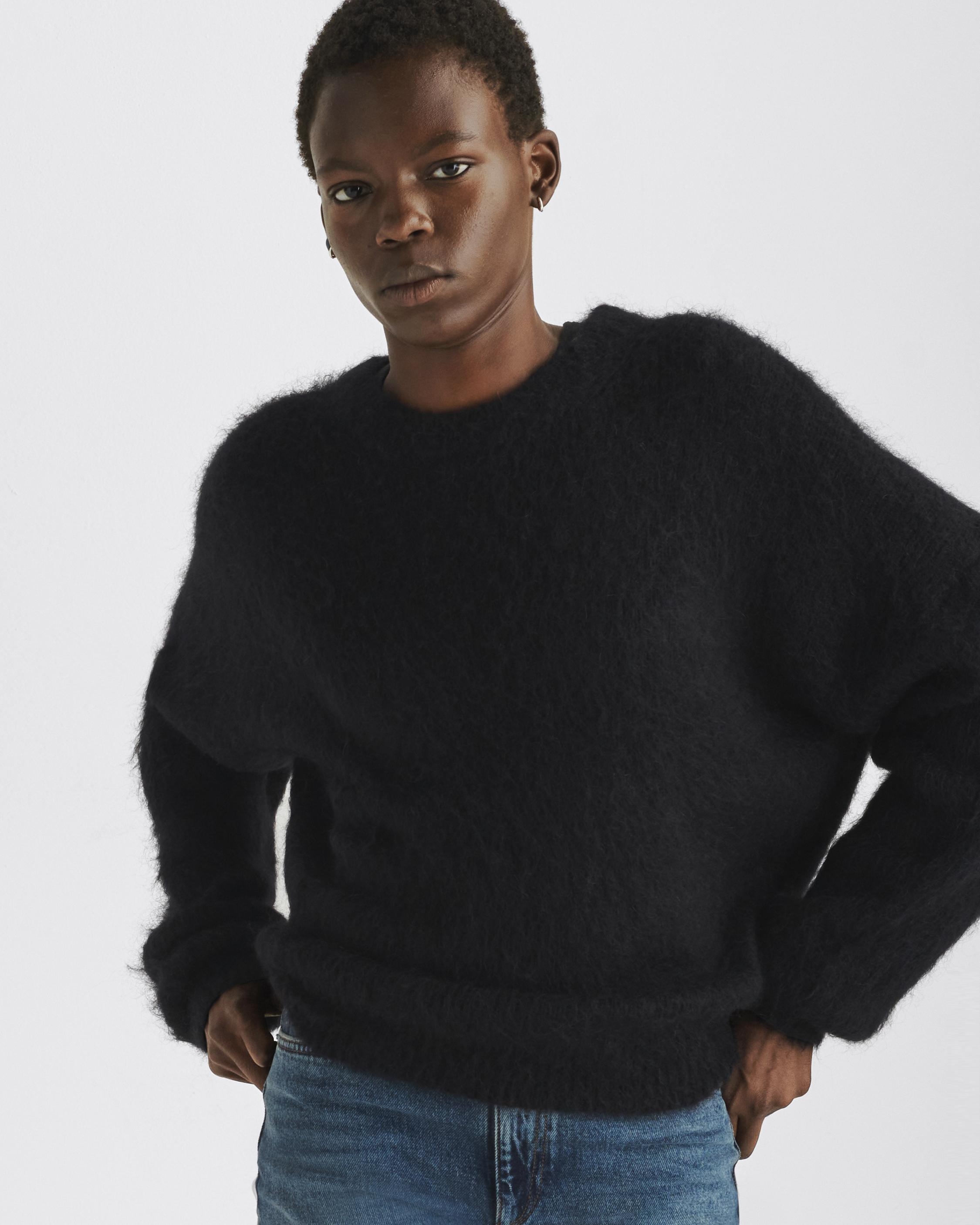 Lani Wool Mohair Crew
Relaxed Fit - 2