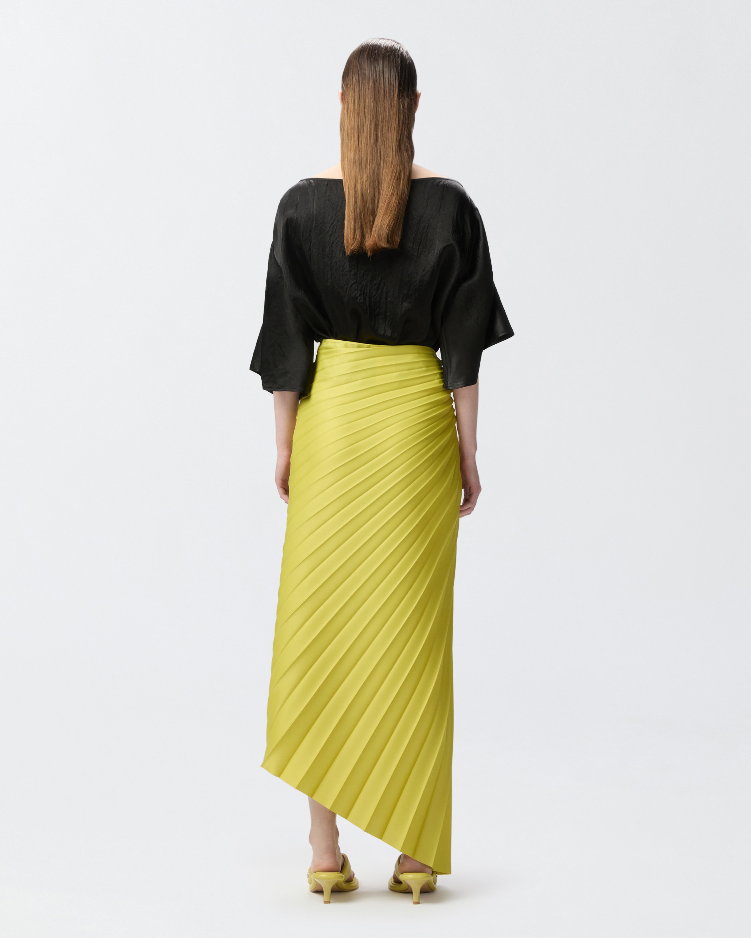 PLEATED SKIRT WITH ASYMMETRIC HEM - 4