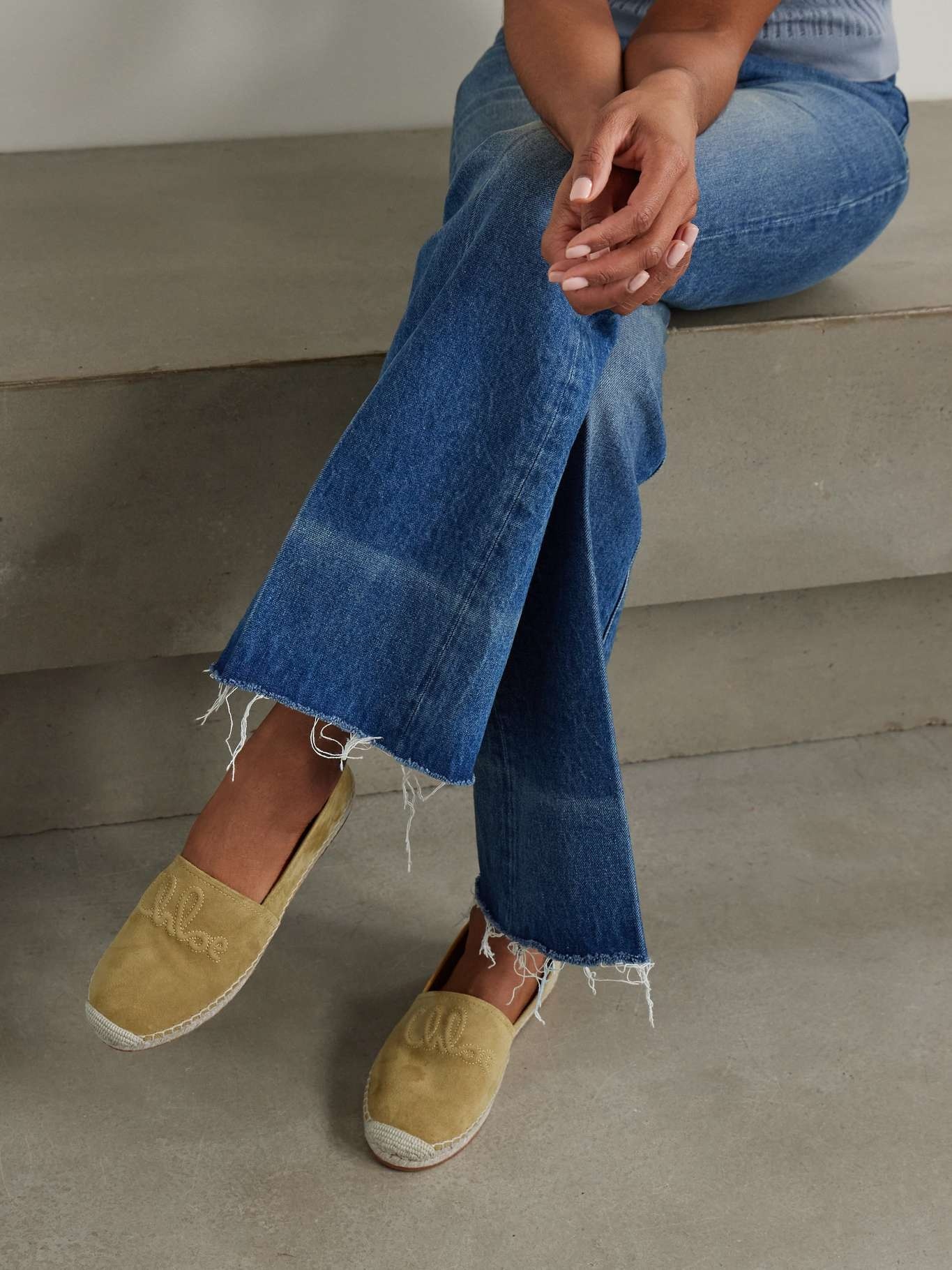 Isla logo-embossed suede espadrilles Tan - 2
