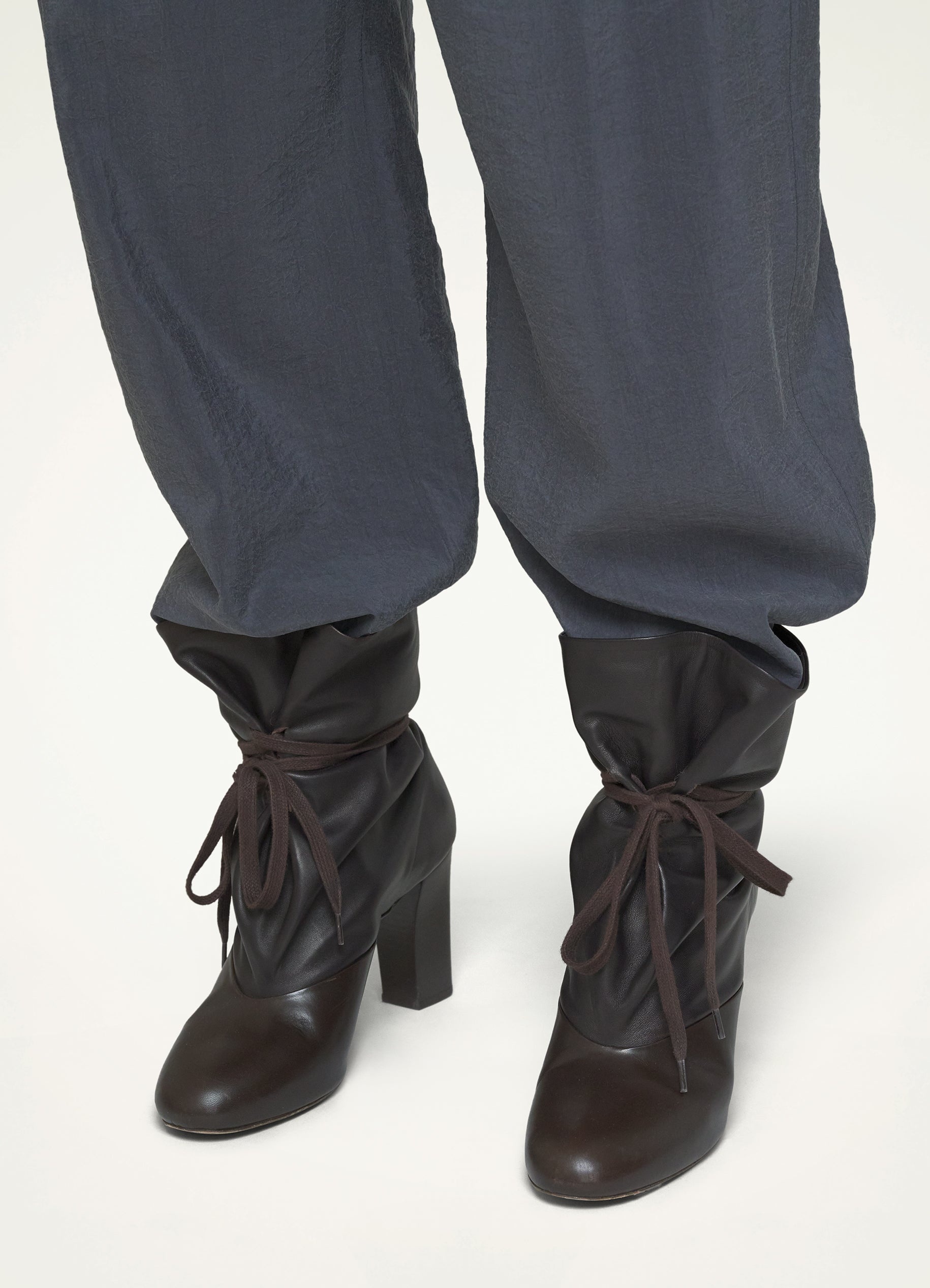 ROUND TOE LACED BOOTS 80 - 2