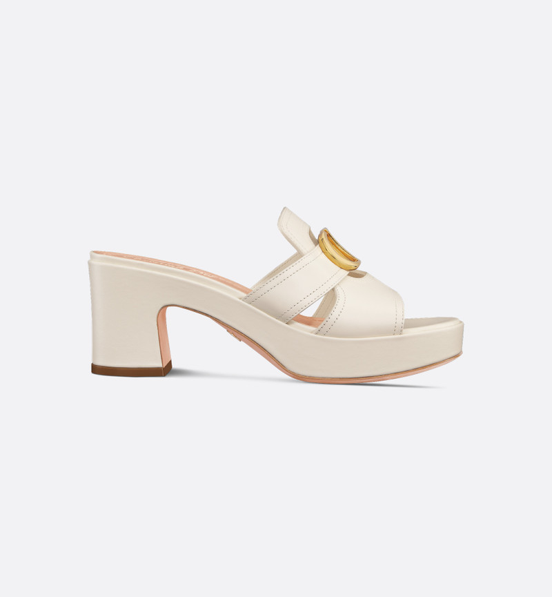 30 Montaigne Platform Slide 4