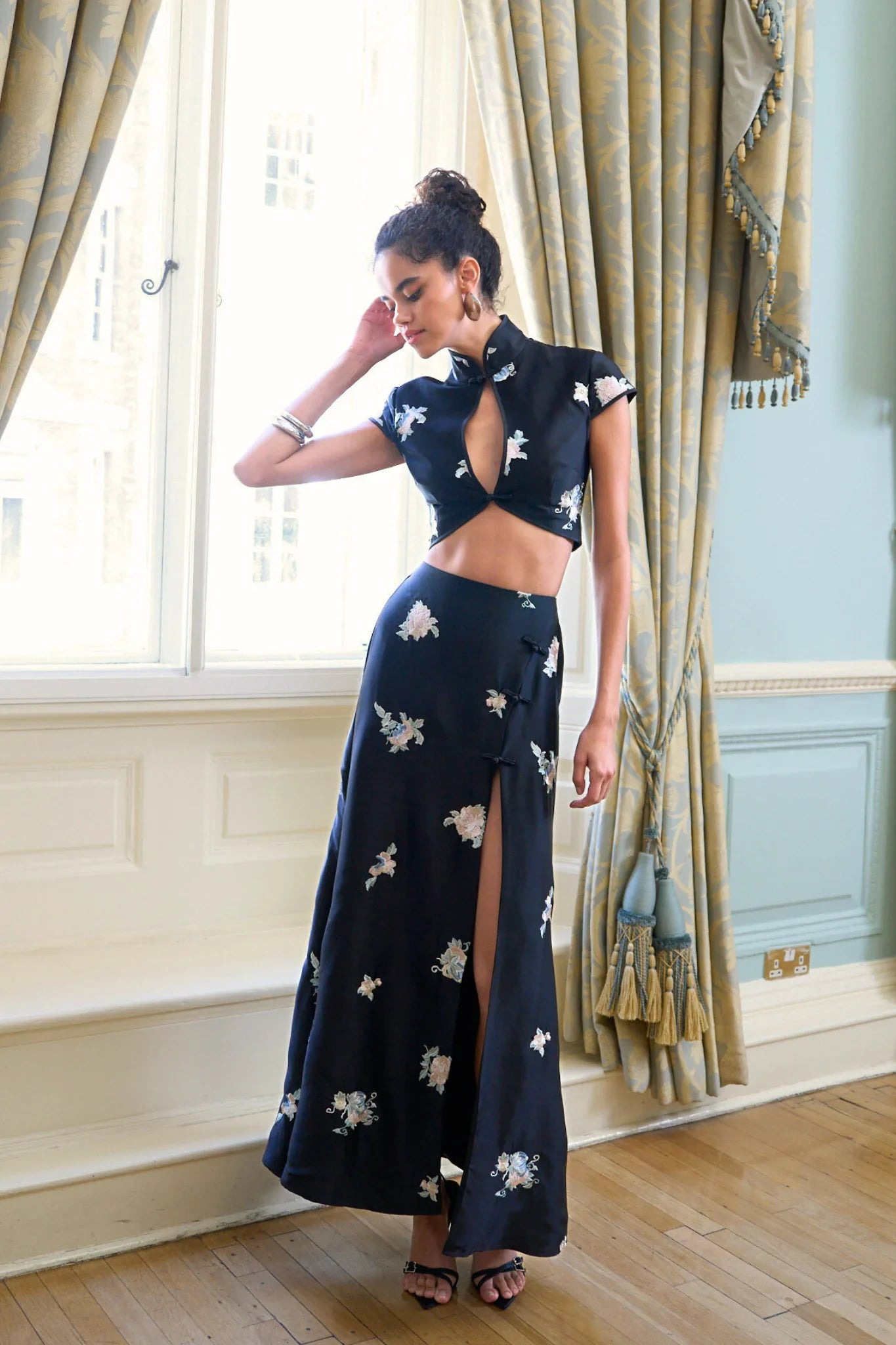 MILLIE EMBROIDERED SET - 2