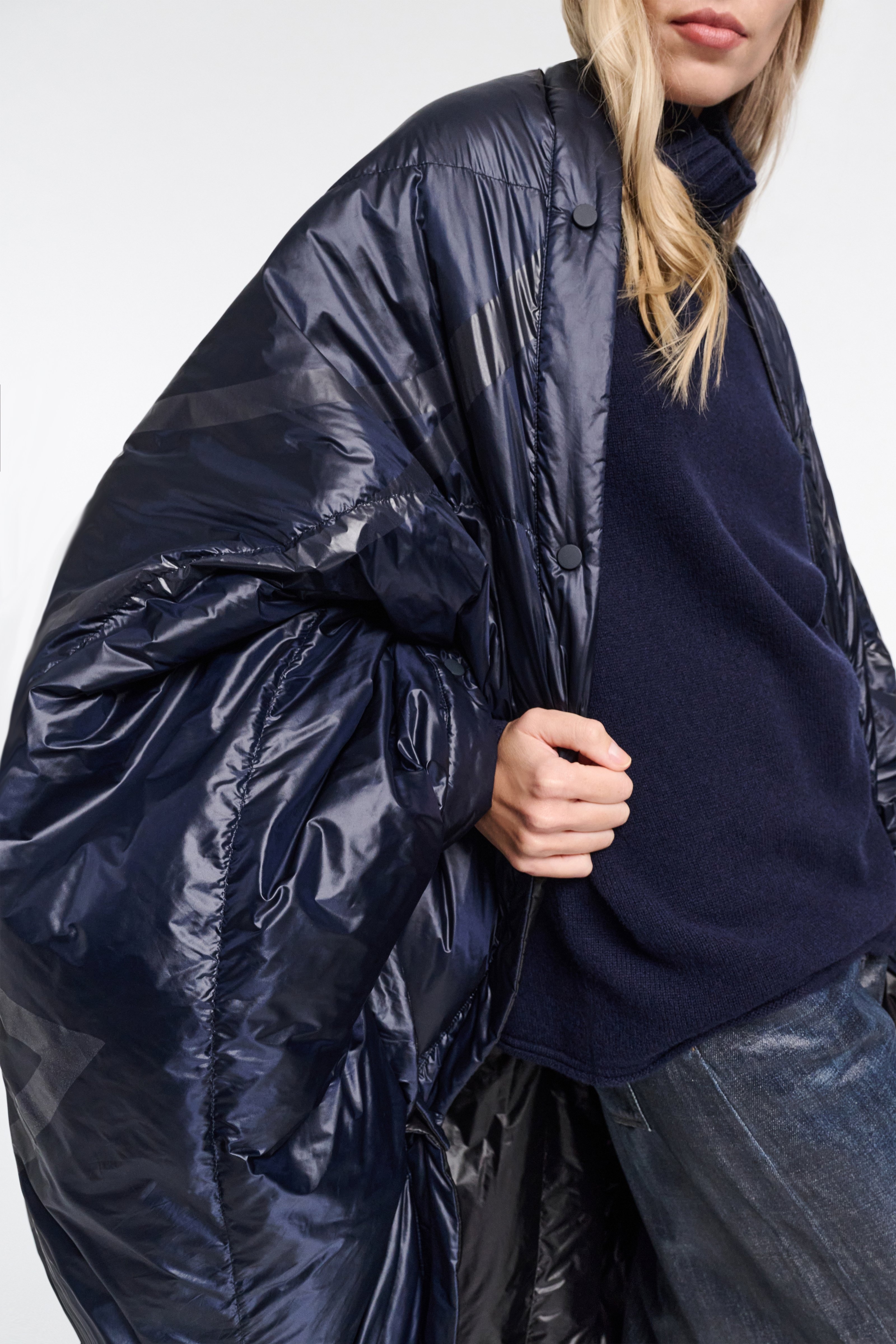 COZY COOLNESS cape - 6