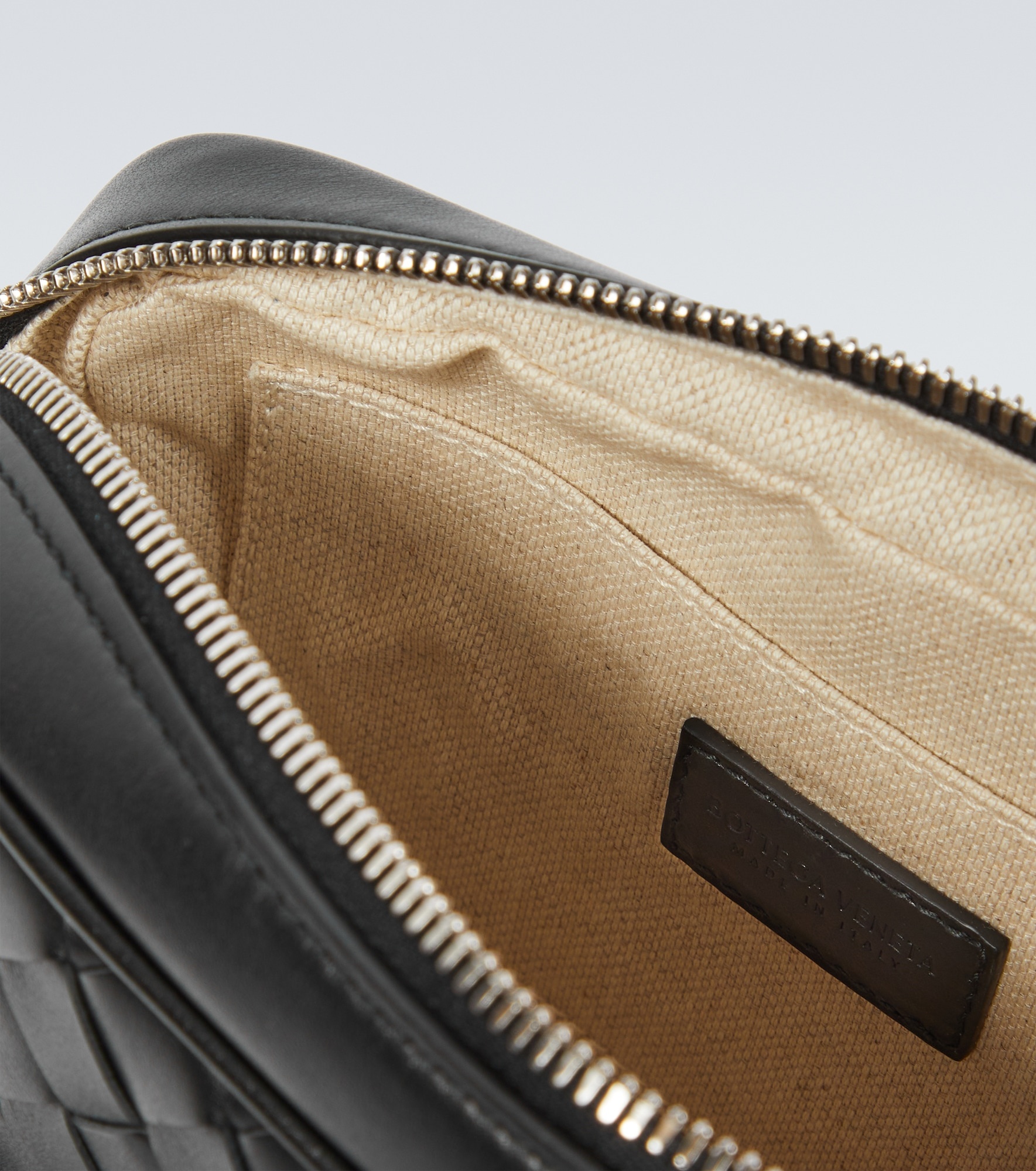 Intrecciato Mini leather crossbody bag - 4