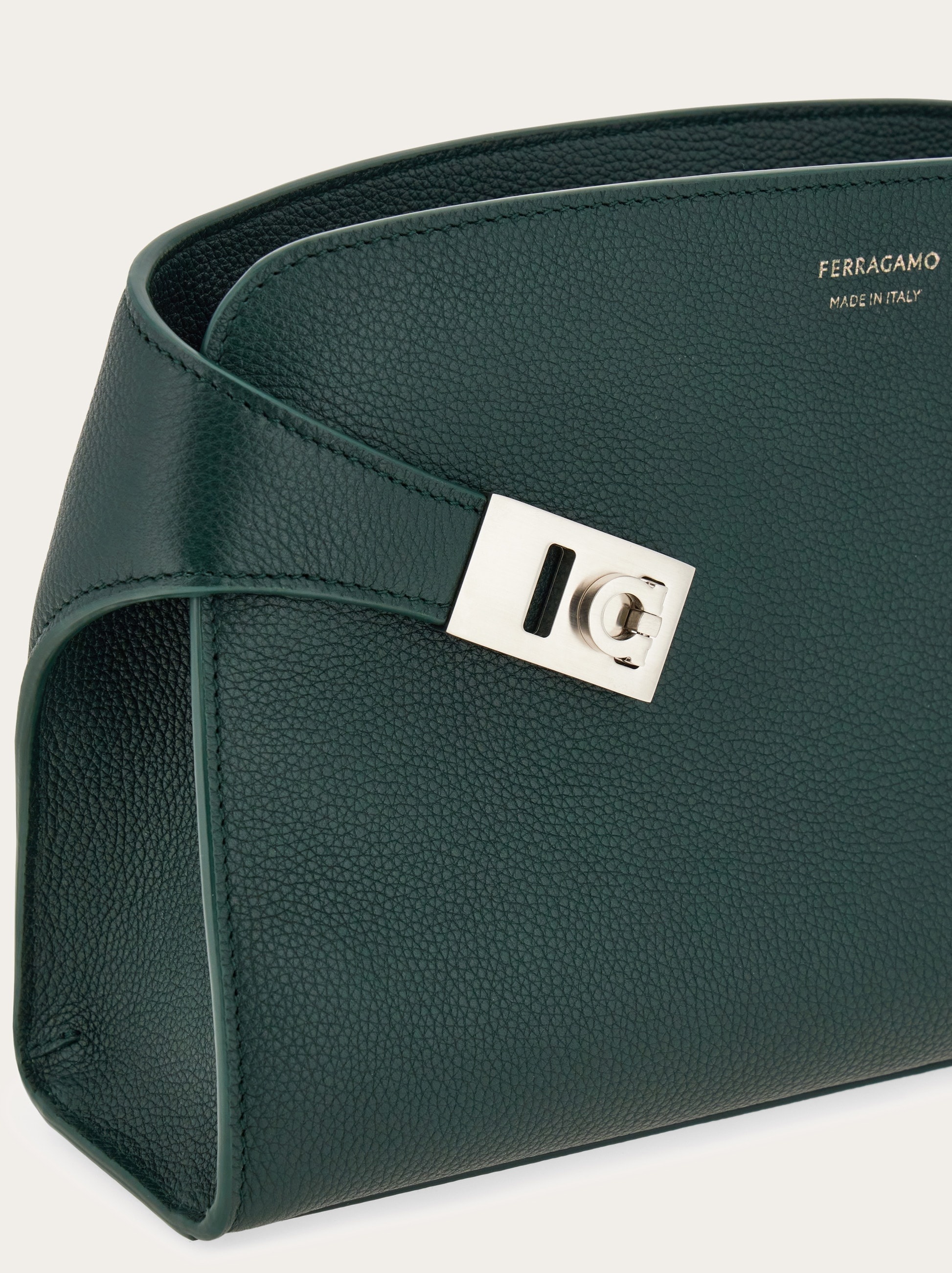 Hug messenger bag - 8