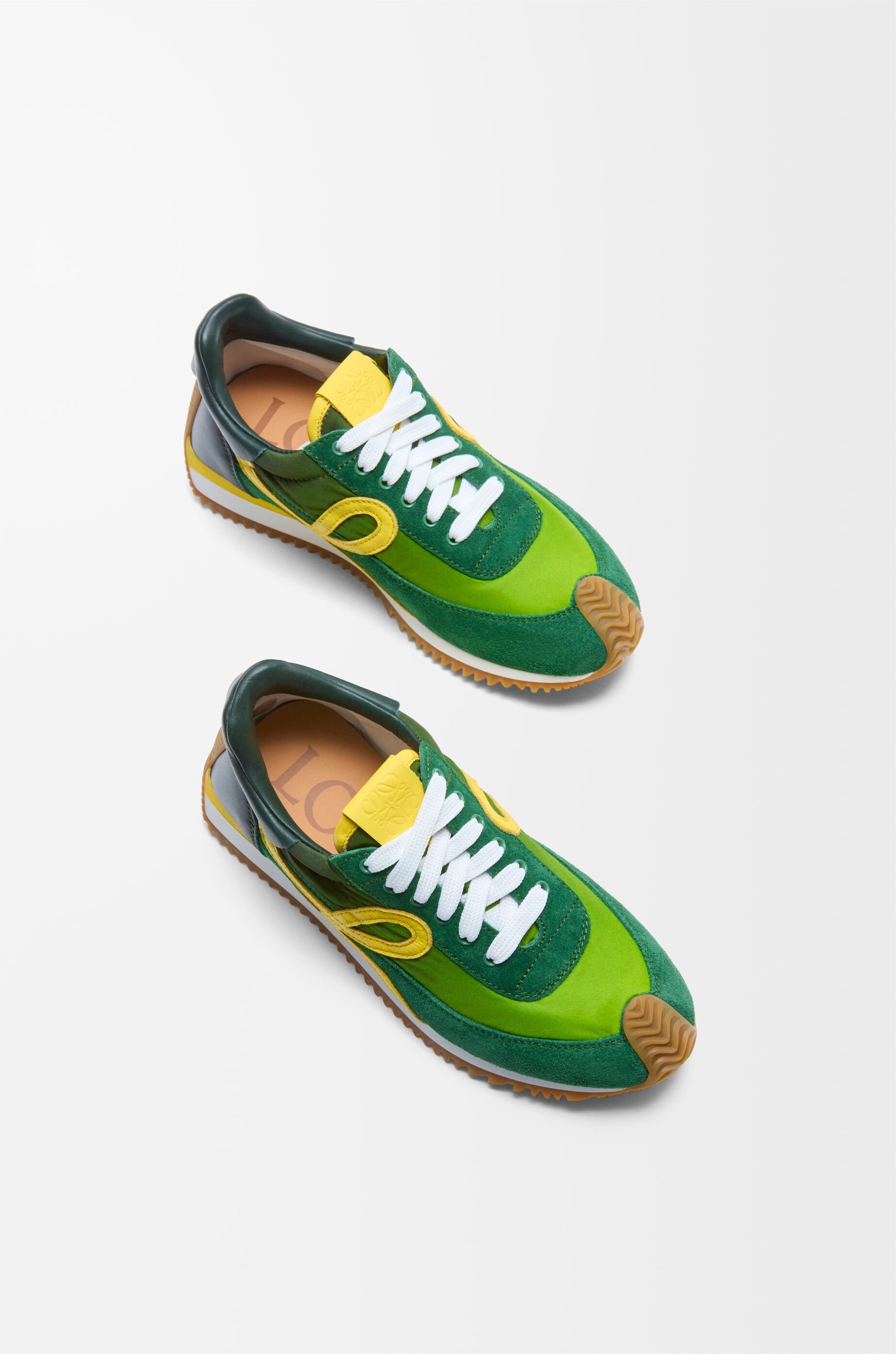 Loewe Flow Runner 2.0 フローランナ 2.0（ナイロン&スエード） Flow Runner 2.0 in nylon and suede White - LOEWE