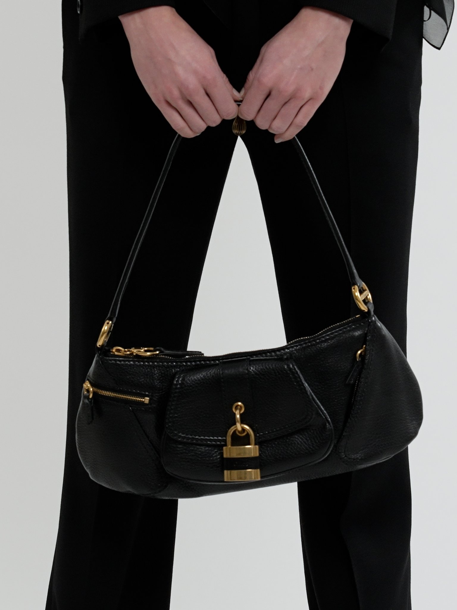 THE 99 SHOULDER BAG IN GRAINED LEATHER - 4