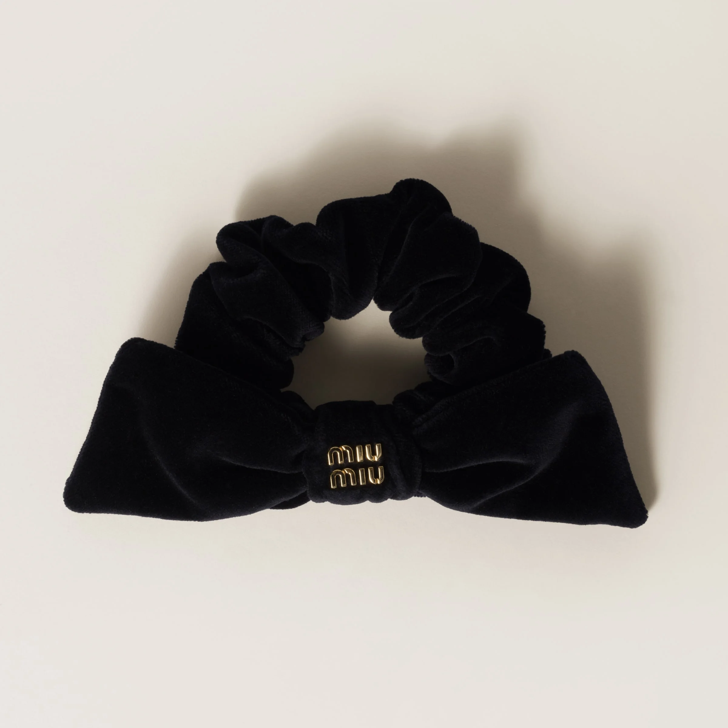 Velvet scrunchie - 1