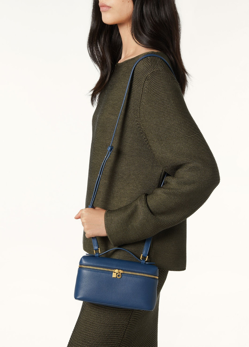 Loro Piana Extra Pocket L19 outlook