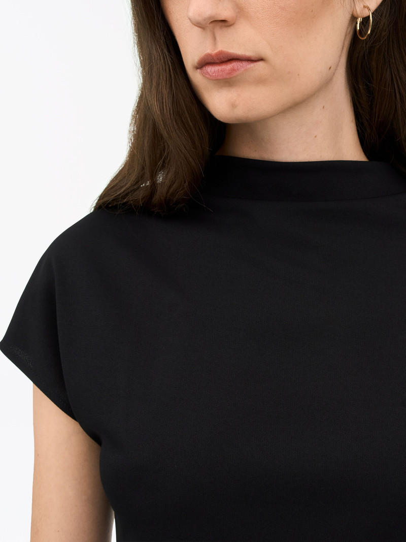 Alitta Slim Cap-Sleeve Top 4
