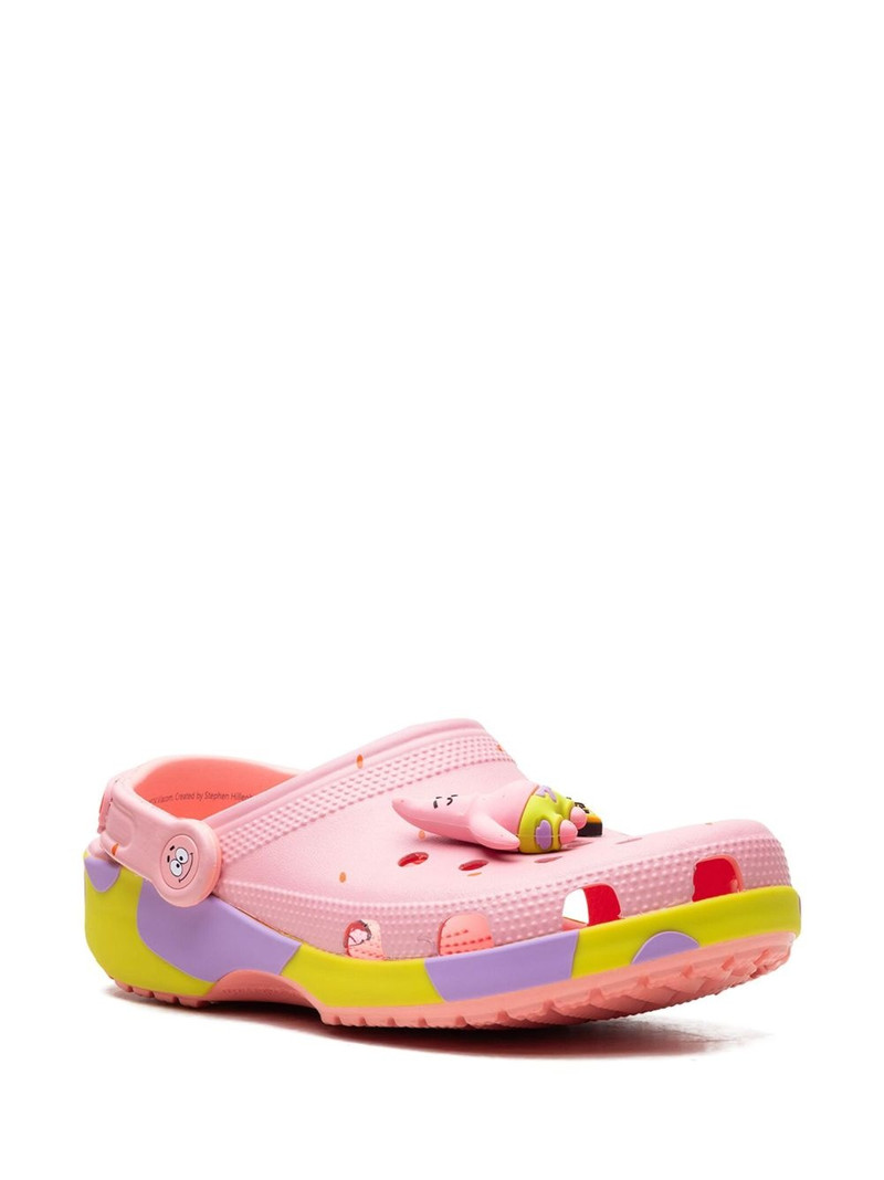 crocs x SpongeBob SquarePants Classic clogs outlook