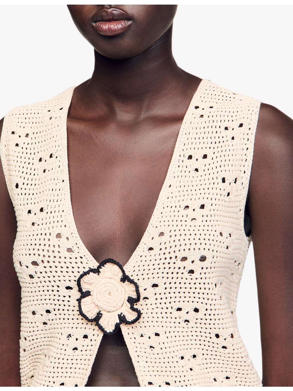 Flower-Embroidered V-Neck Sleeveless Crochet Cardigan - 5