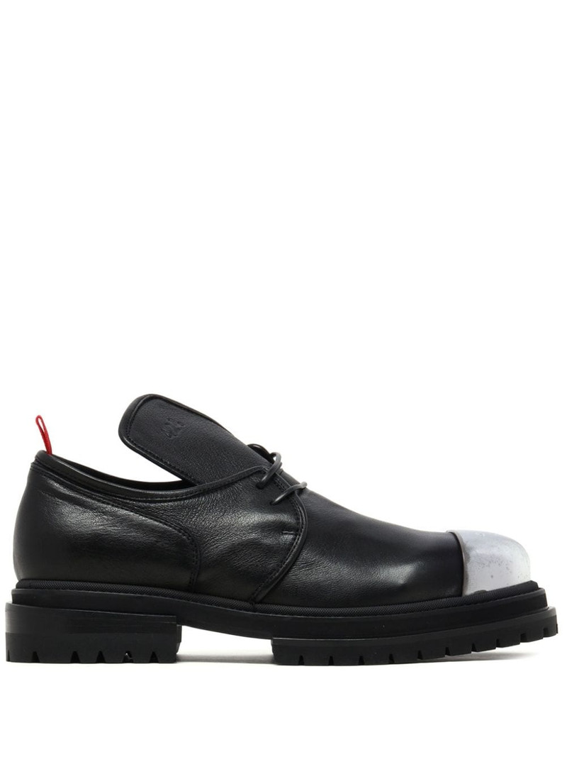 lace-up oxford shoes 1