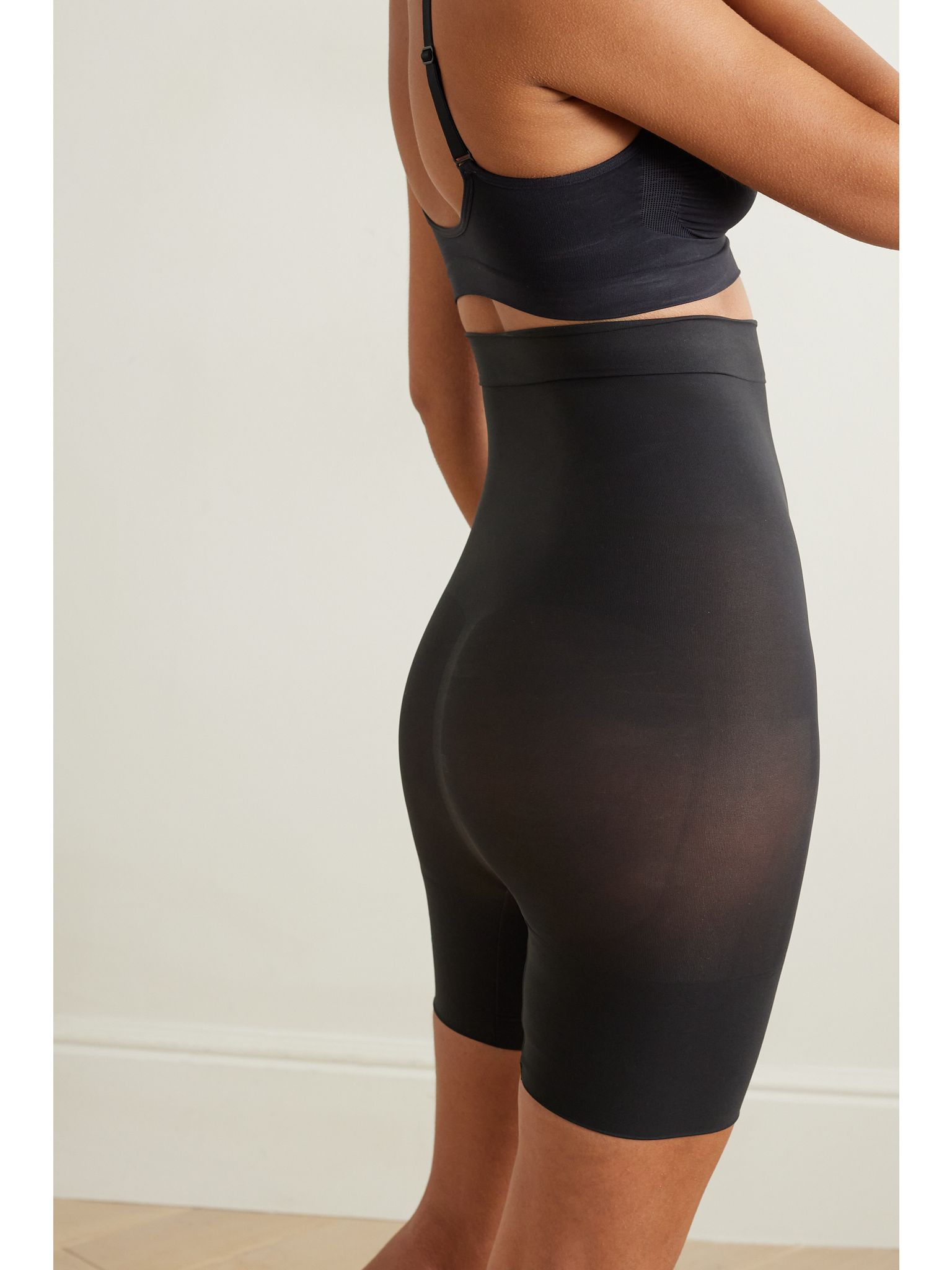 Seamless Sculpt Mid Thigh shorts - Onyx Black - 3