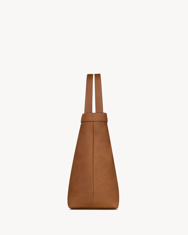 Y TOTE IN LEATHER 3