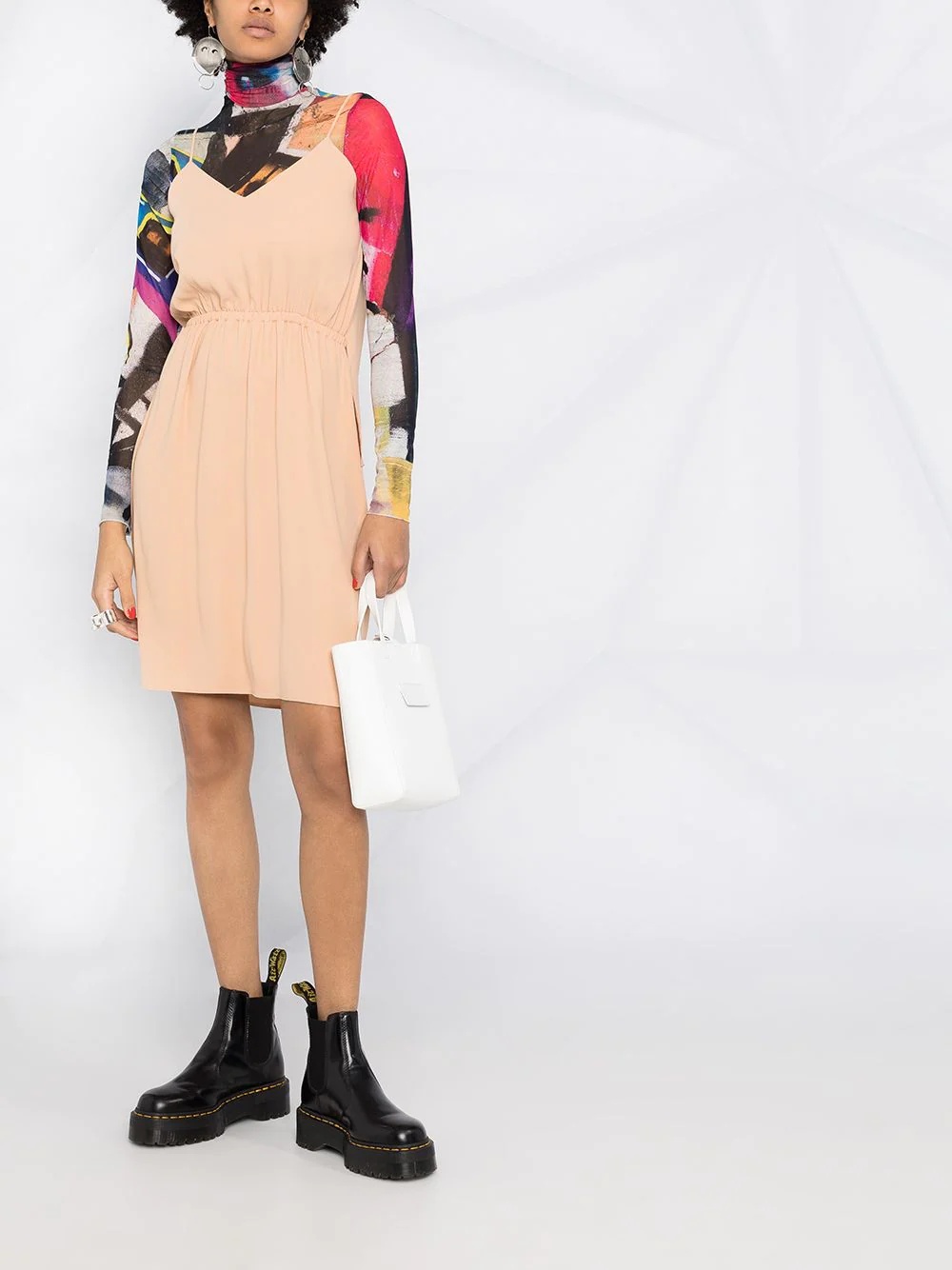 V-neck sleeveless dress - 2
