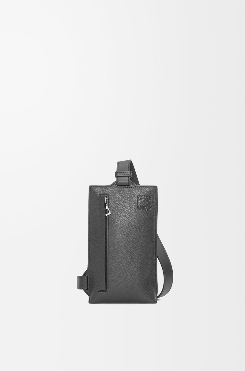 Vertical T Pocket in soft grained calfskin 1