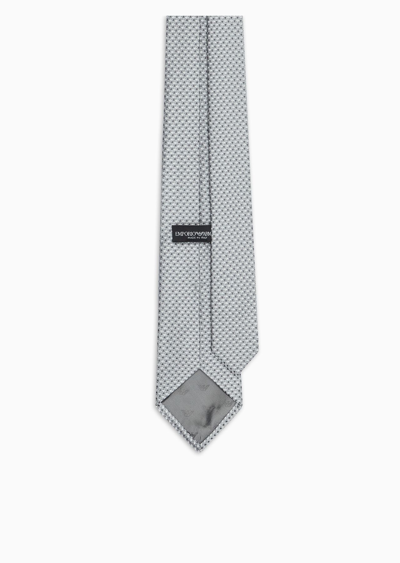 Pure silk tie with jacquard op-art motif - 2