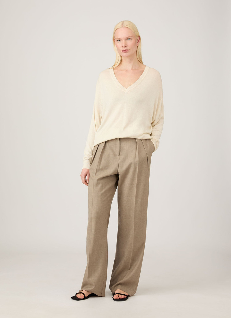 Sunspel Relaxed Mulberry Silk V‑Neck Jumper outlook