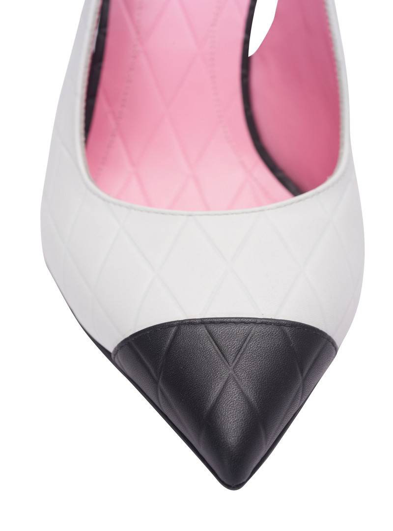 Two-tone calfskin Eva pumps with an embossed grid motif 7