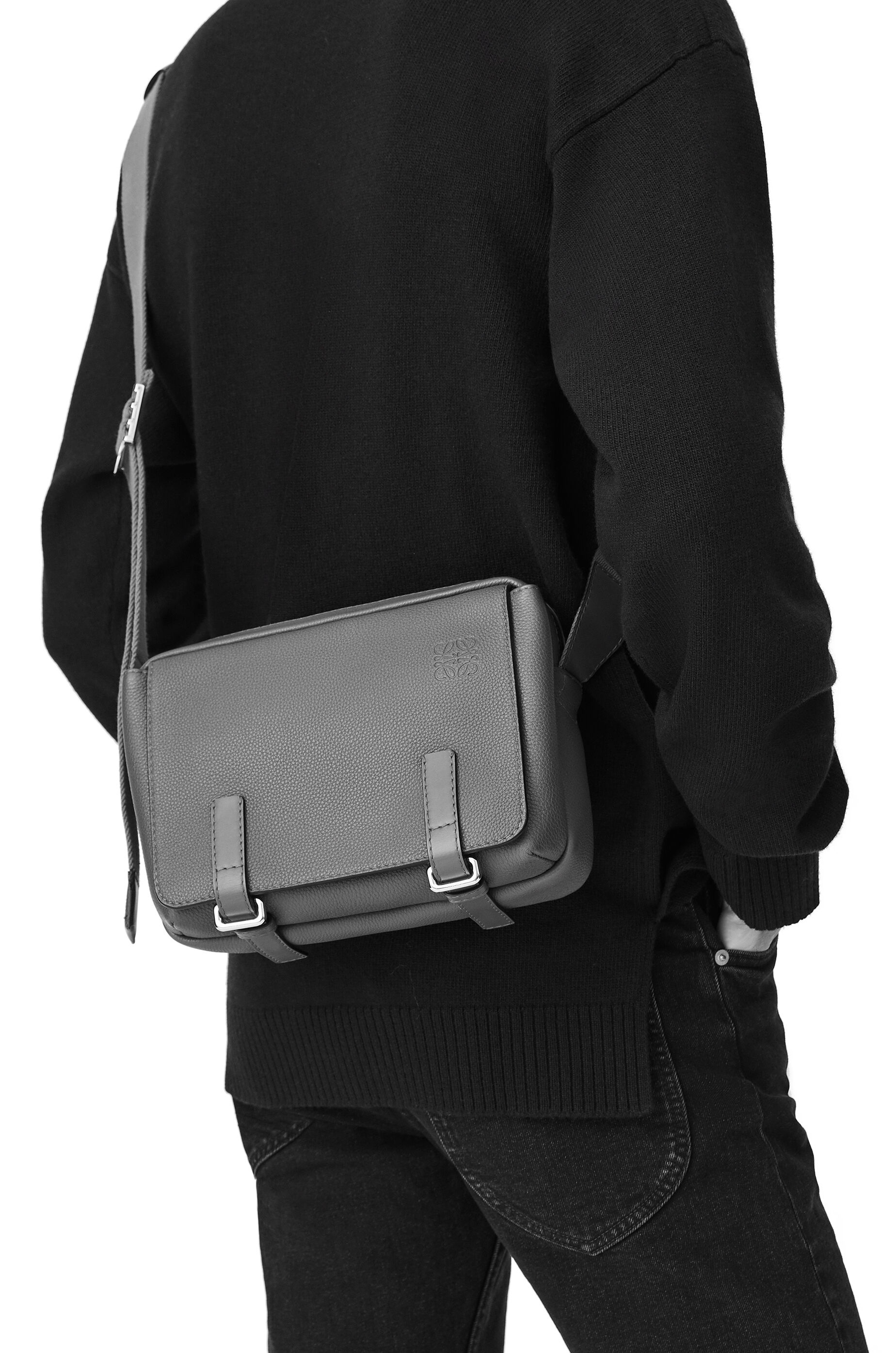 XS Military messenger bag in calfskin - 6